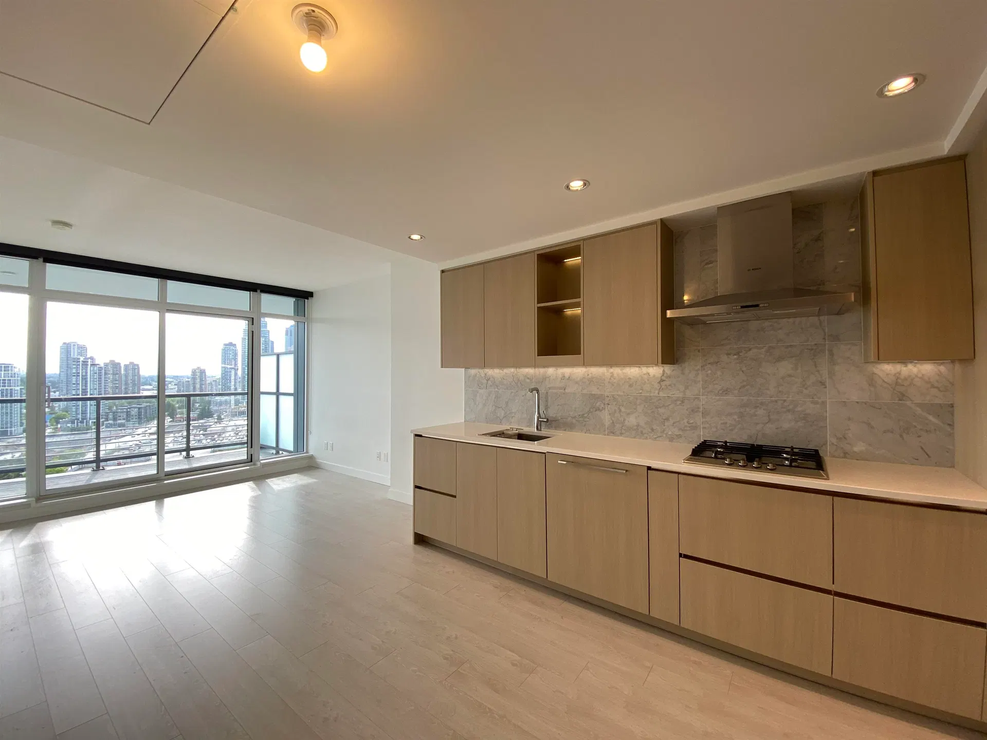 Photo 4 of 20 at #1612 – 4720 Lougheed Highway