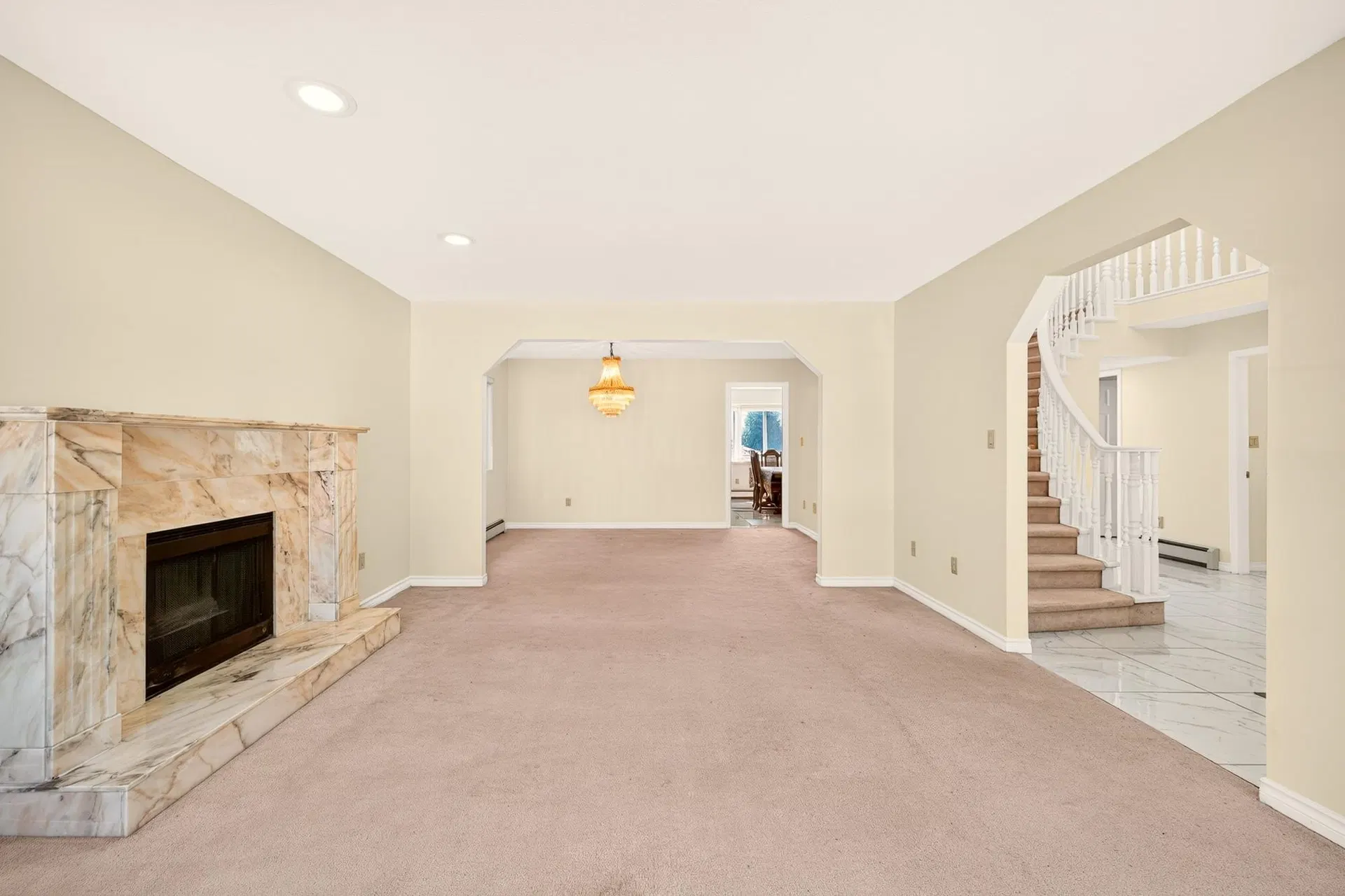Photo 5 of 21 at 7275 Victoria Drive