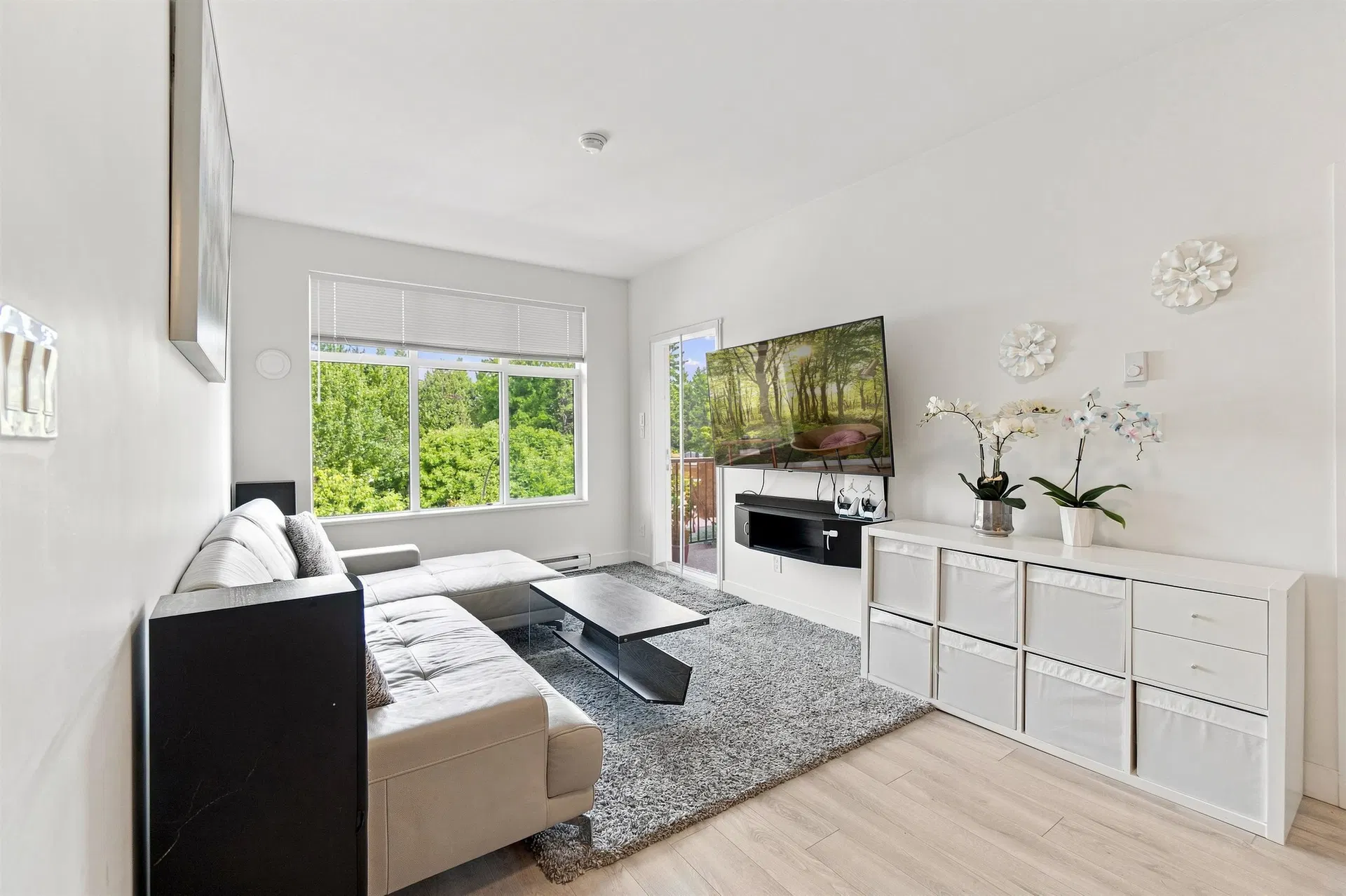 Photo 2 of 34 at #411 – 828 Gauthier Avenue