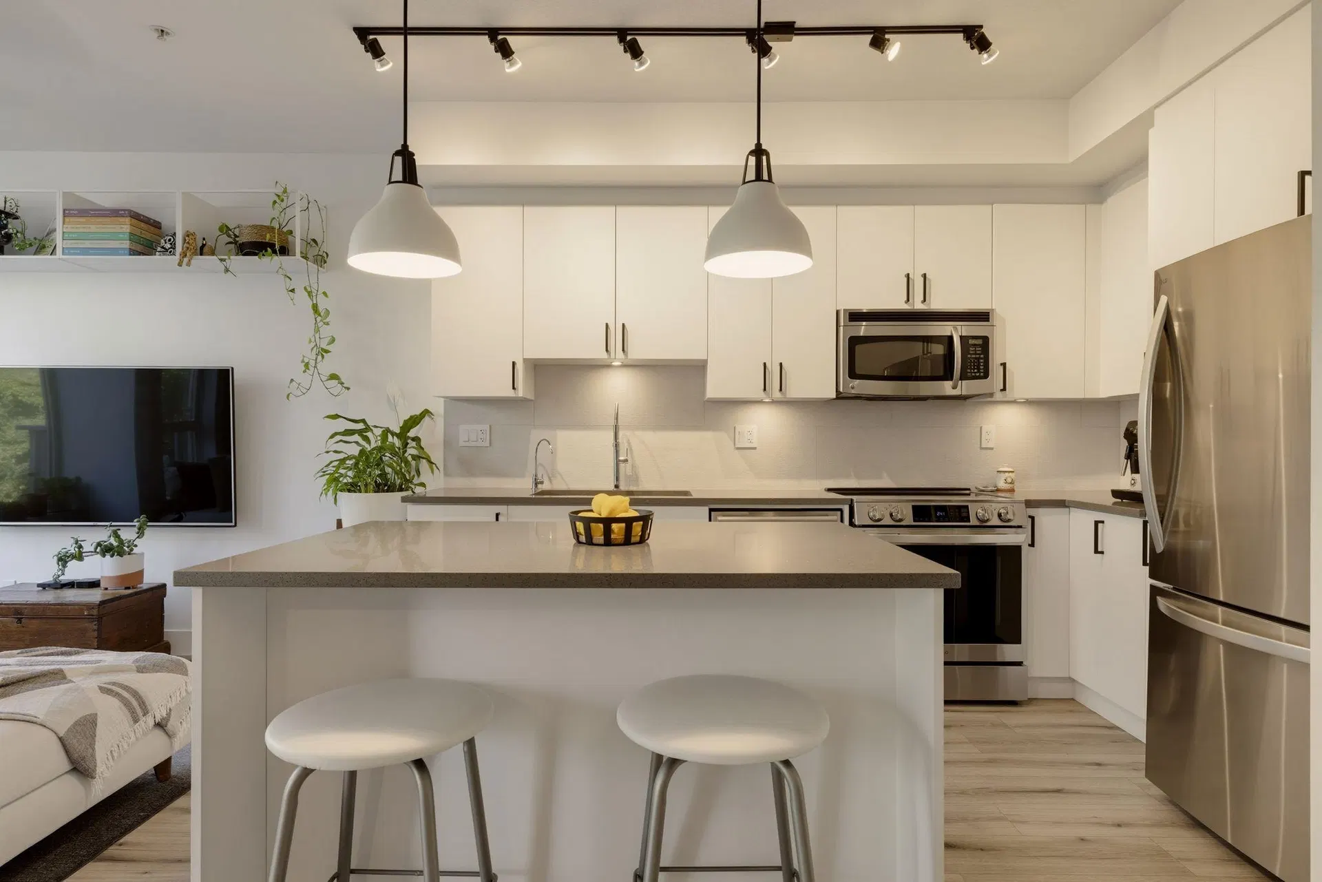 Photo 5 of 40 at #234 – 735 W 15th Street