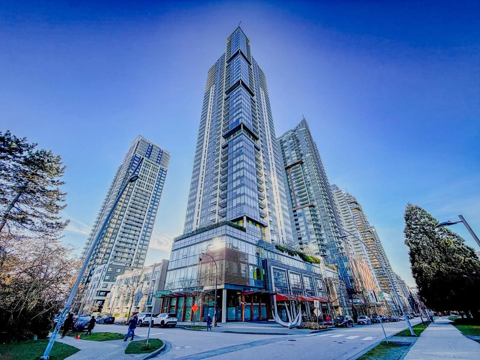Photo 1 of 15 at #3208 – 6461 Telford Avenue
