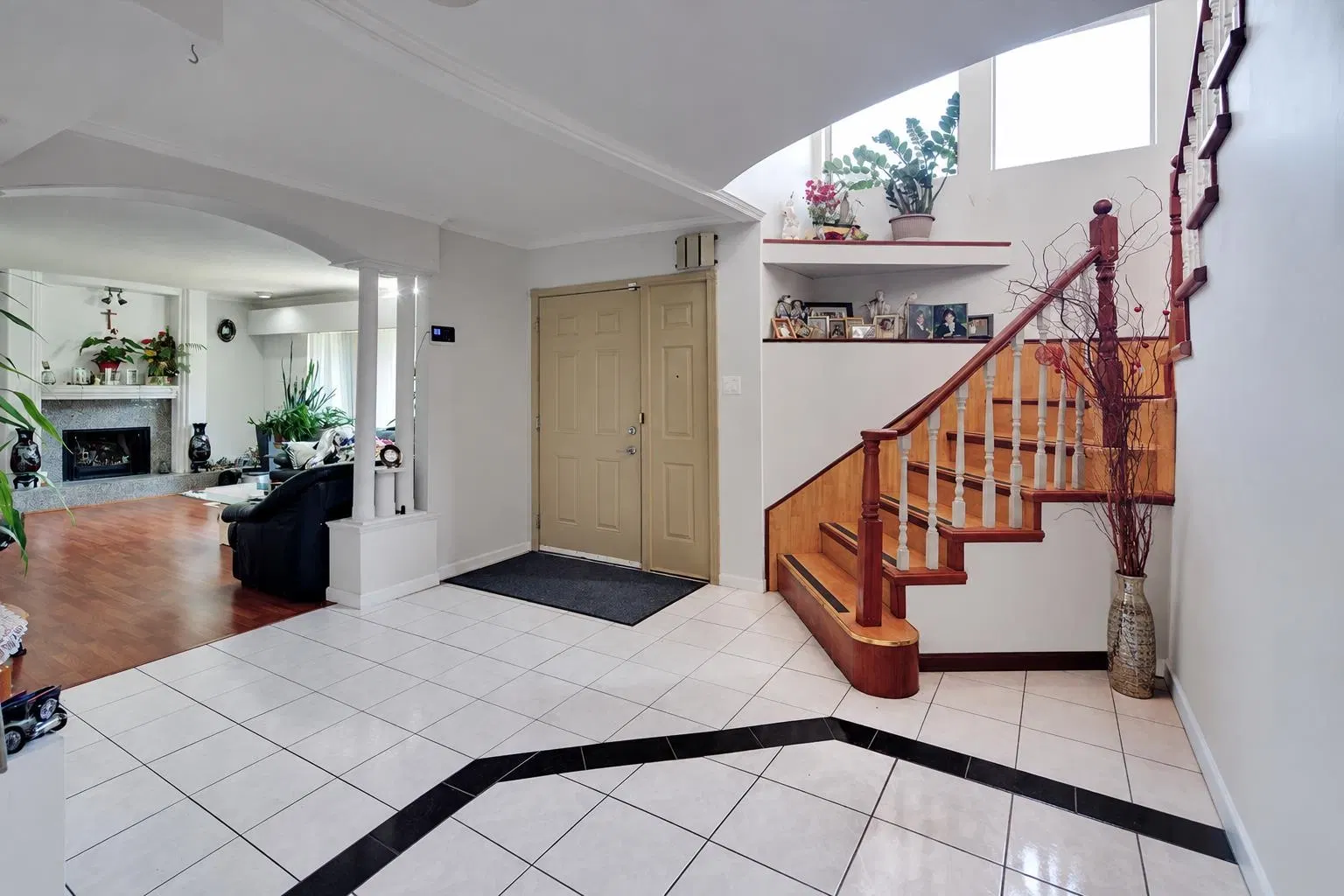 Photo 3 of 40 at 7495 Culloden Street