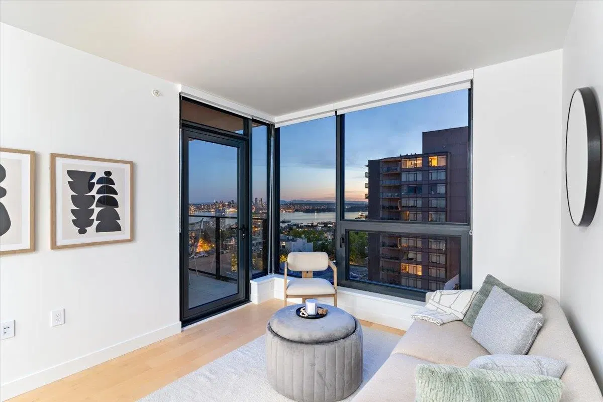 Photo 3 of 30 at #1004 – 135 E 13th Street
