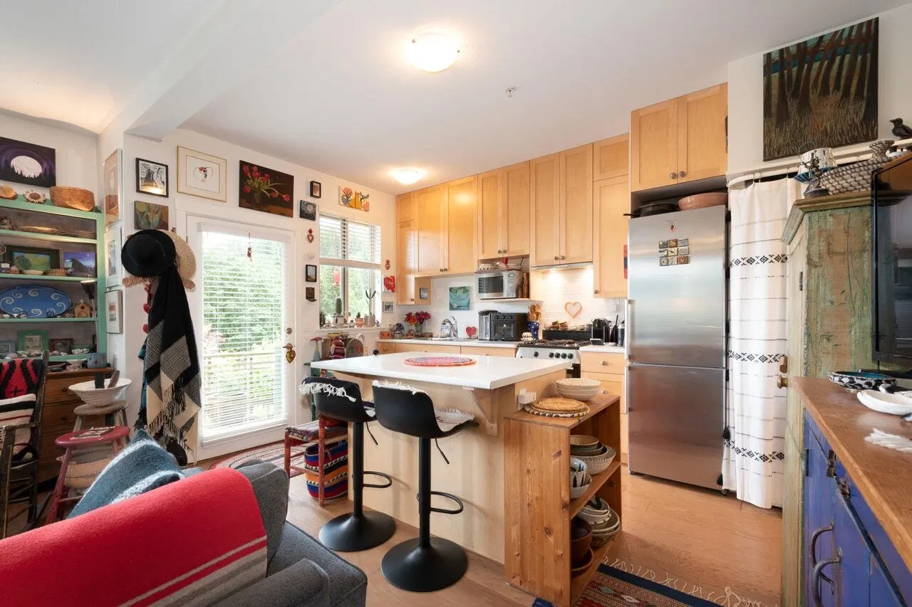 Photo 3 of 27 at #207 – 726A Belterra Road