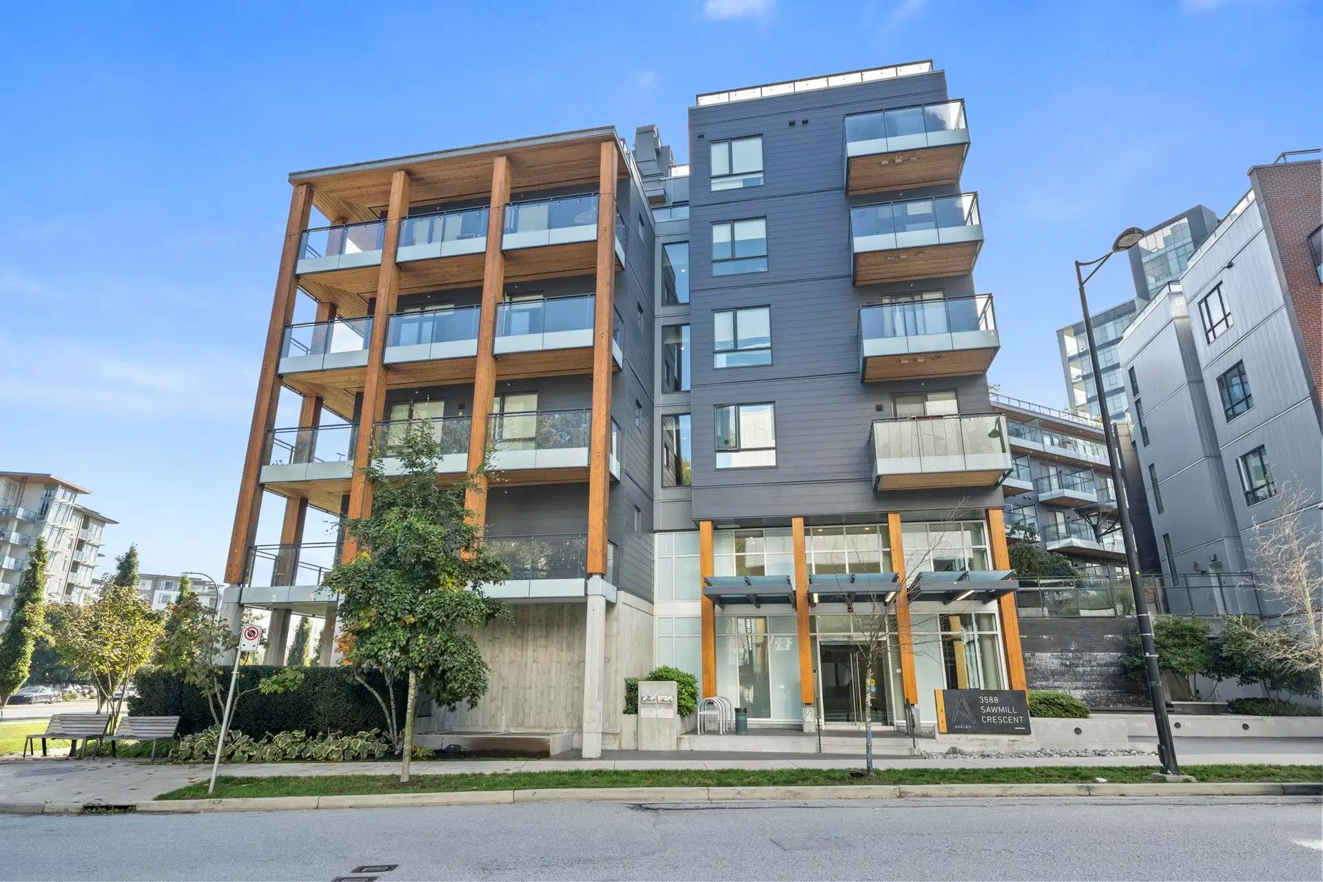 #101 – 3588 Sawmill Crescent
