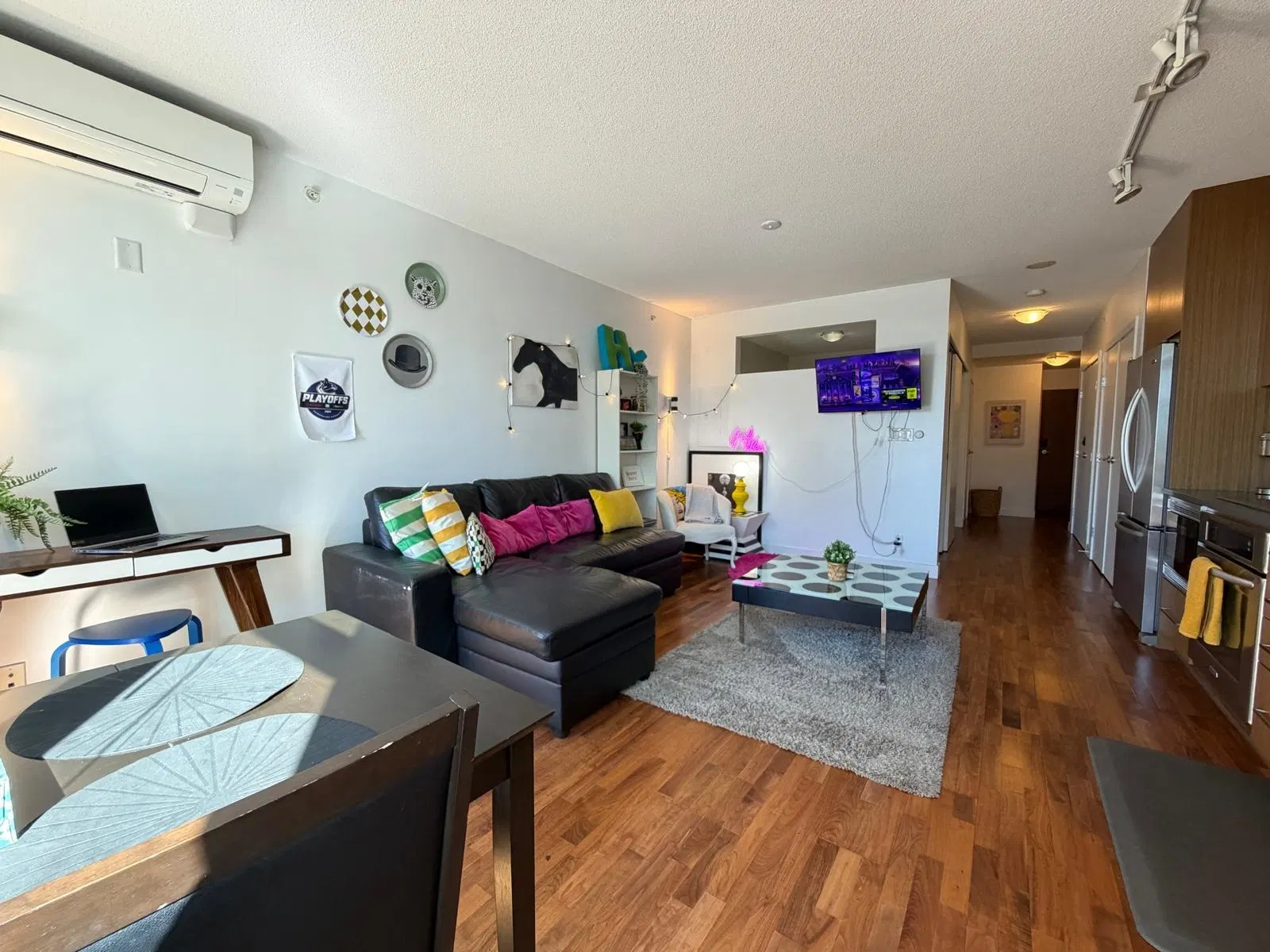 Photo 4 of 11 at #473 – 250 E 6th Avenue