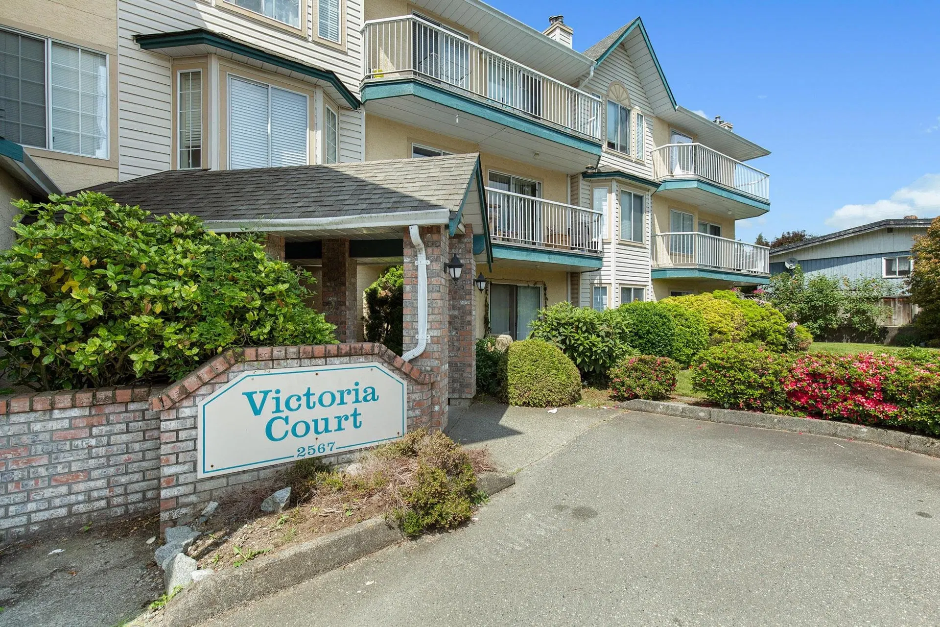 Photo 1 of 31 at #302 – 2567 Victoria Street