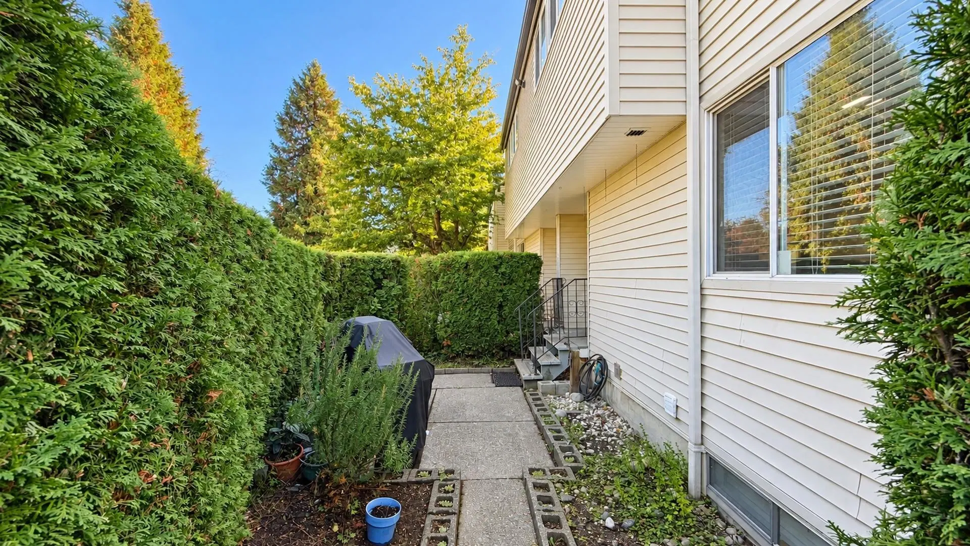 #29 – 3417 49th Avenue