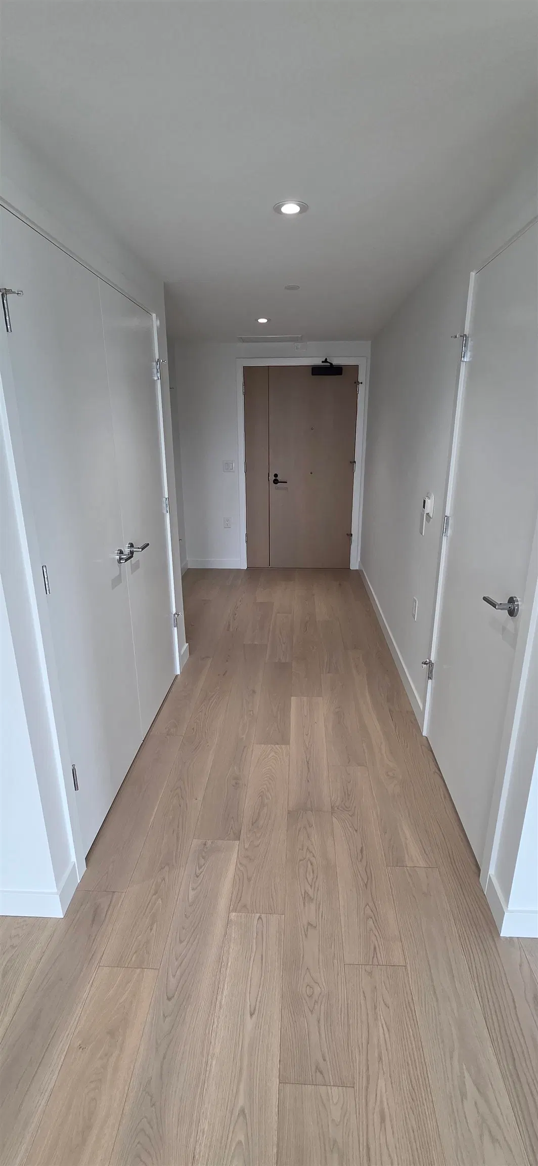 Photo 5 of 40 at #1002 – 1530 W 6th Avenue