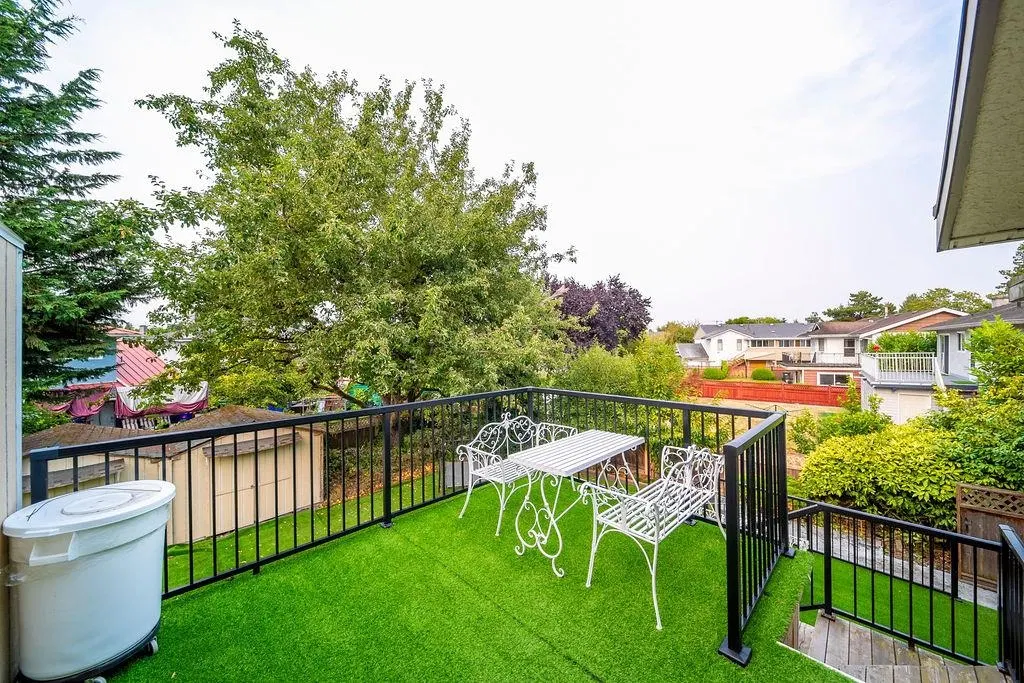 Photo 5 of 20 at 6071 Drewry Crescent