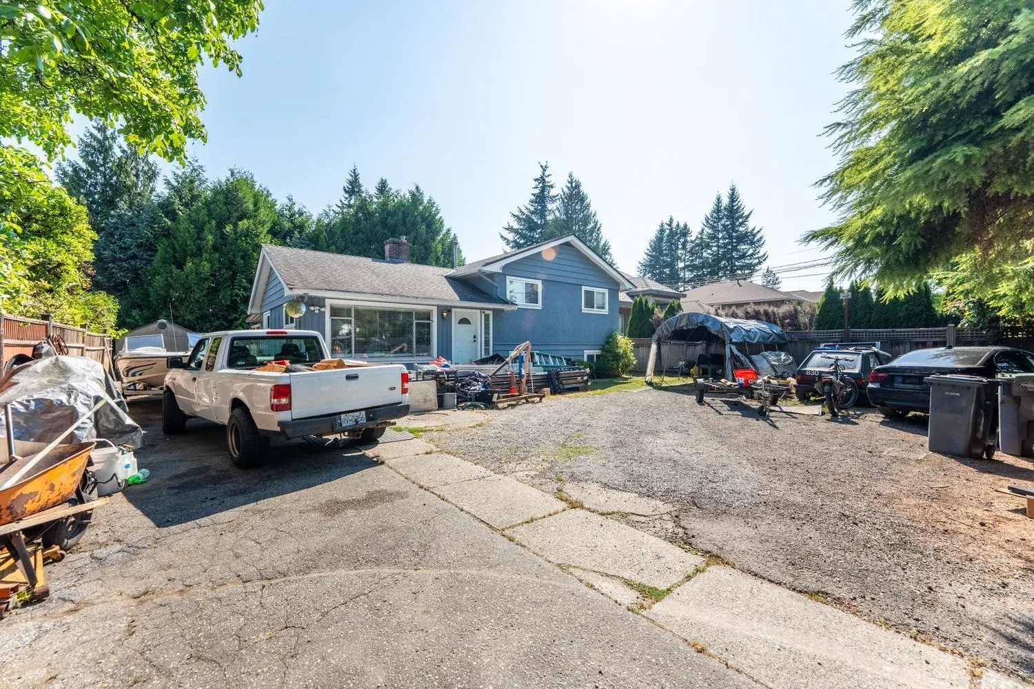 Photo 2 of 29 at 2246 Austin Avenue