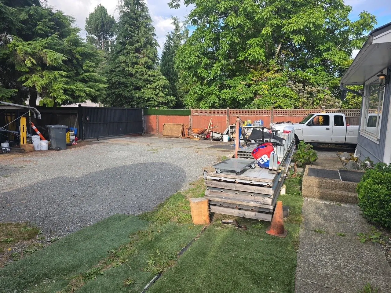 Photo 5 of 29 at 2246 Austin Avenue