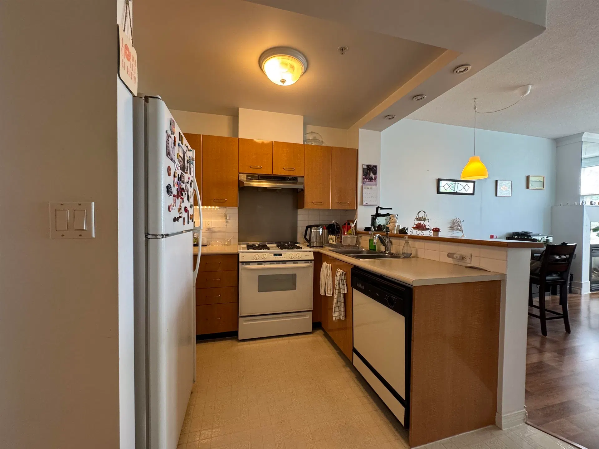 Photo 4 of 11 at #510 – 2268 Redbud Lane