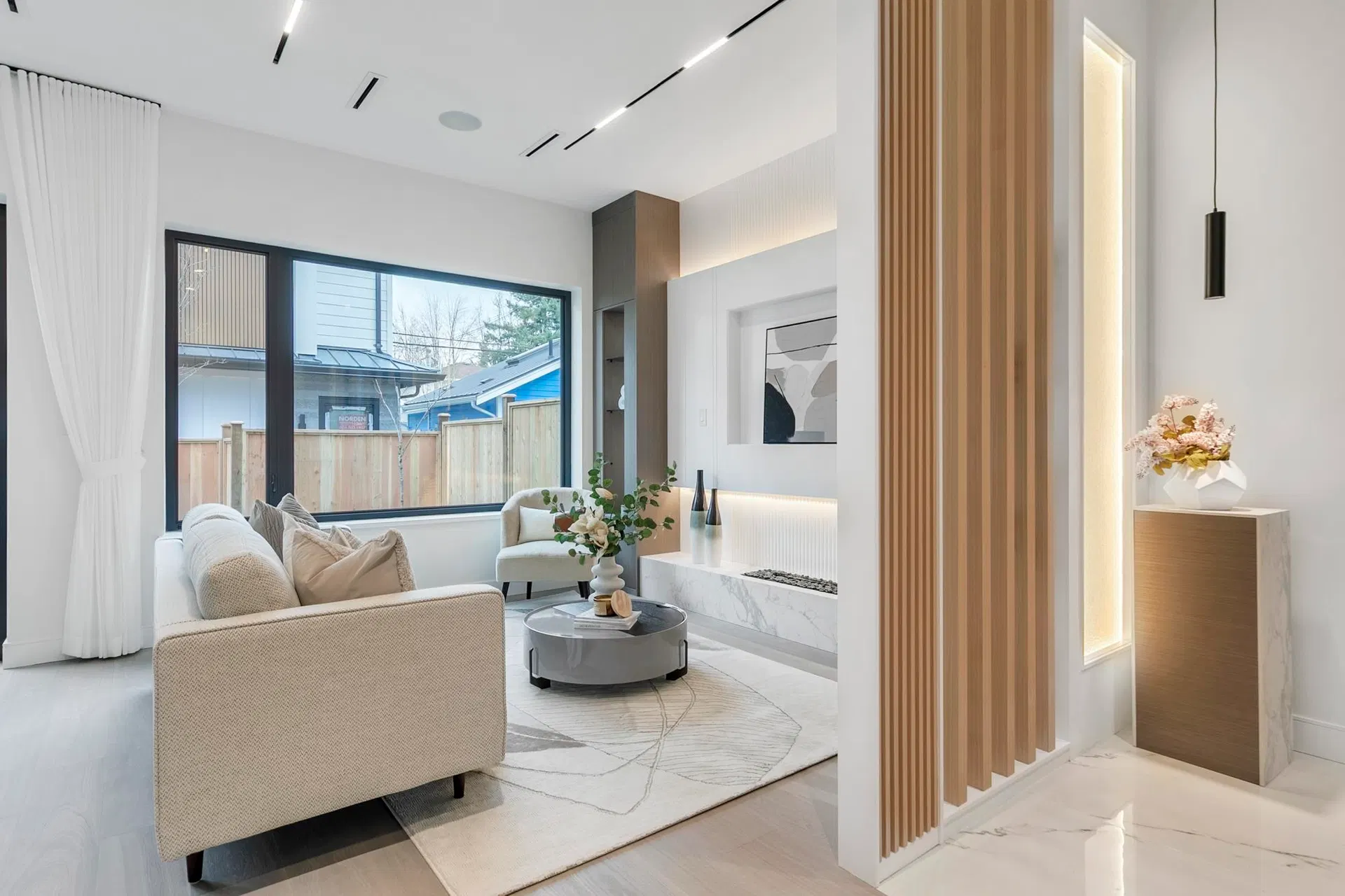 Photo 2 of 37 at #2 – 4023 W 18th Avenue