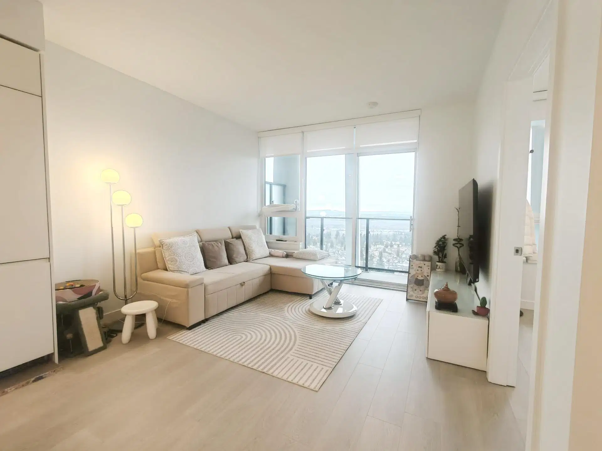 #2906 – 6537 Telford Avenue