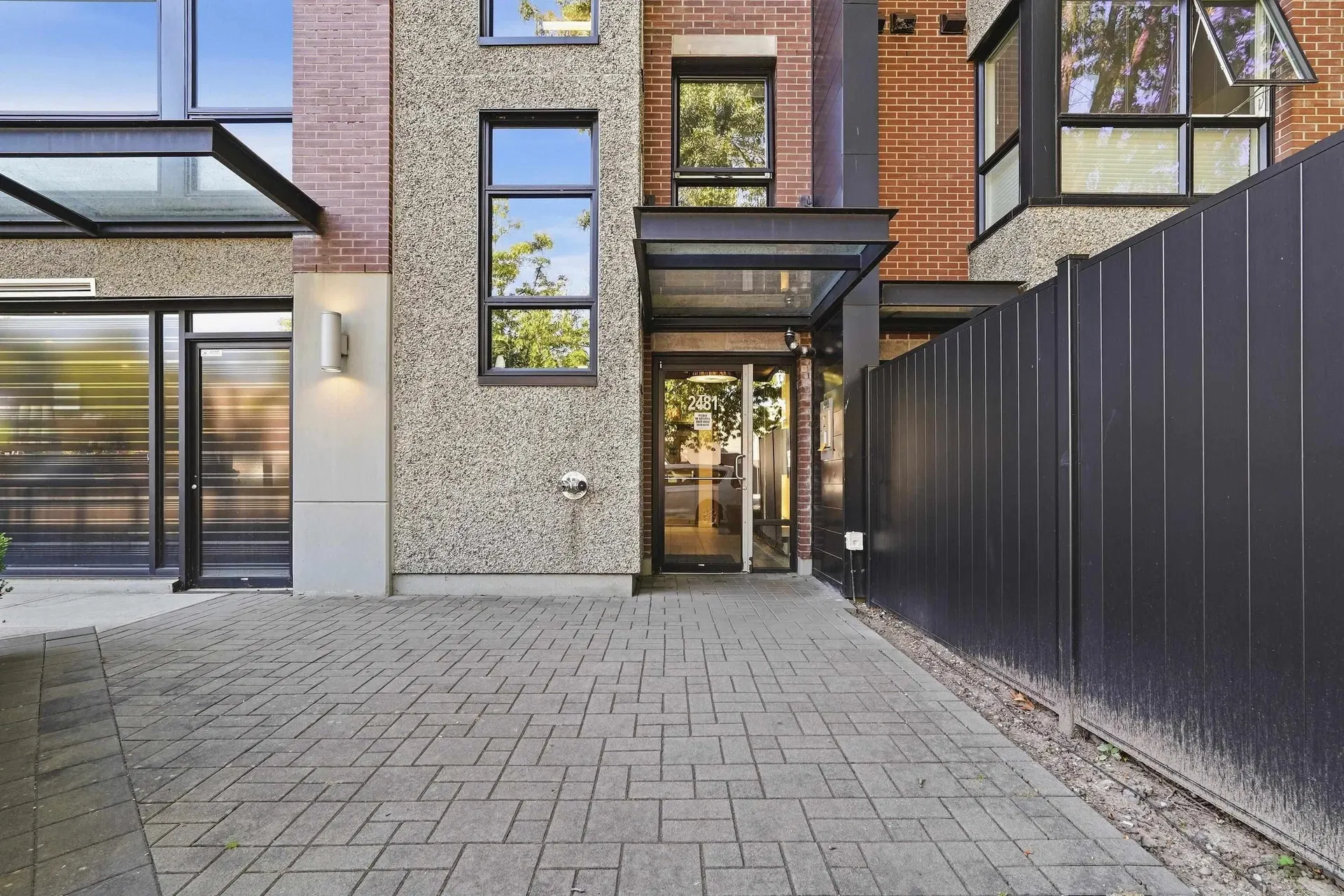 Photo 4 of 28 at #203 – 2481 Waterloo Street