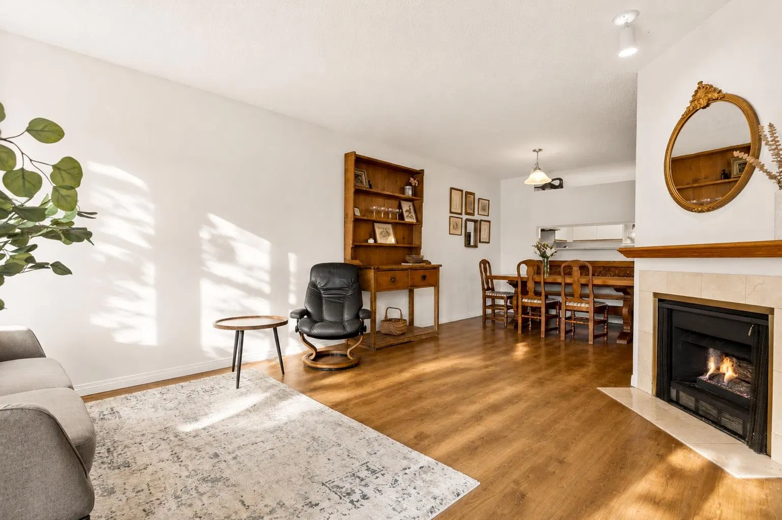 Photo 3 of 25 at #307 – 2800 Chesterfield Avenue
