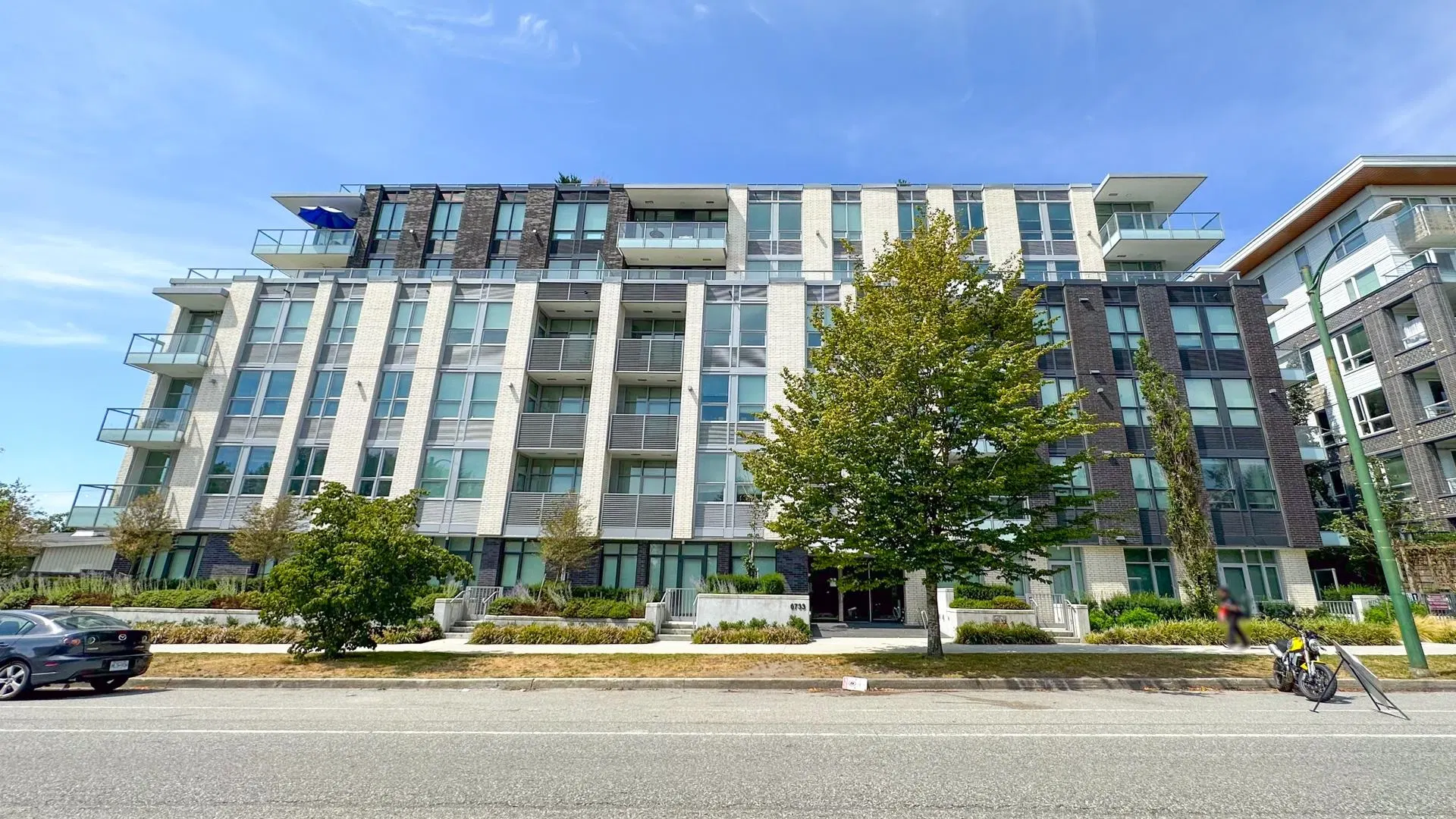 Photo 2 of 29 at #308 – 6733 Cambie Street