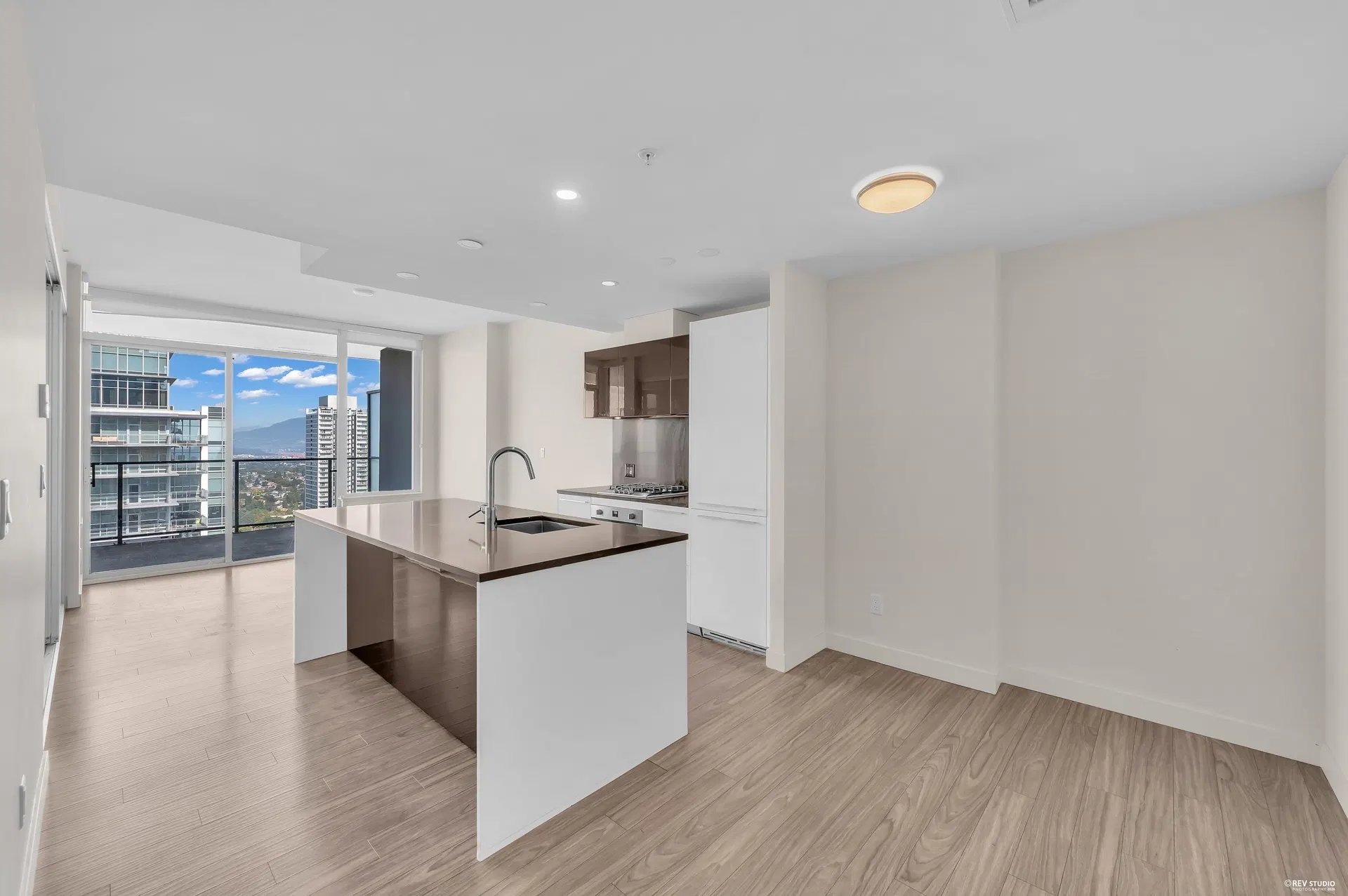 Photo 3 of 40 at #3606 – 6383 Mckay Avenue