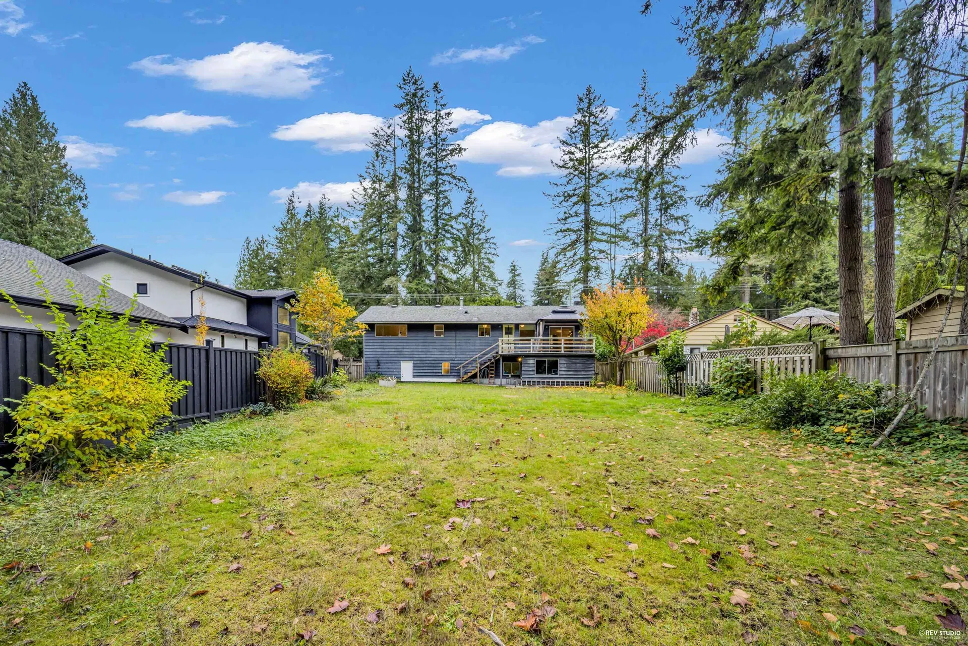 Photo 1 of 24 at 4578 Capilano Road