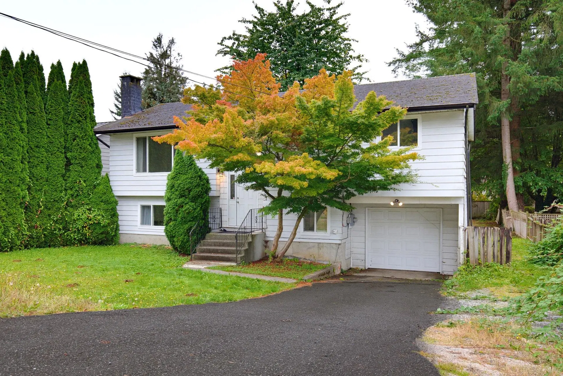 Photo 2 of 40 at 32138 Holiday Avenue