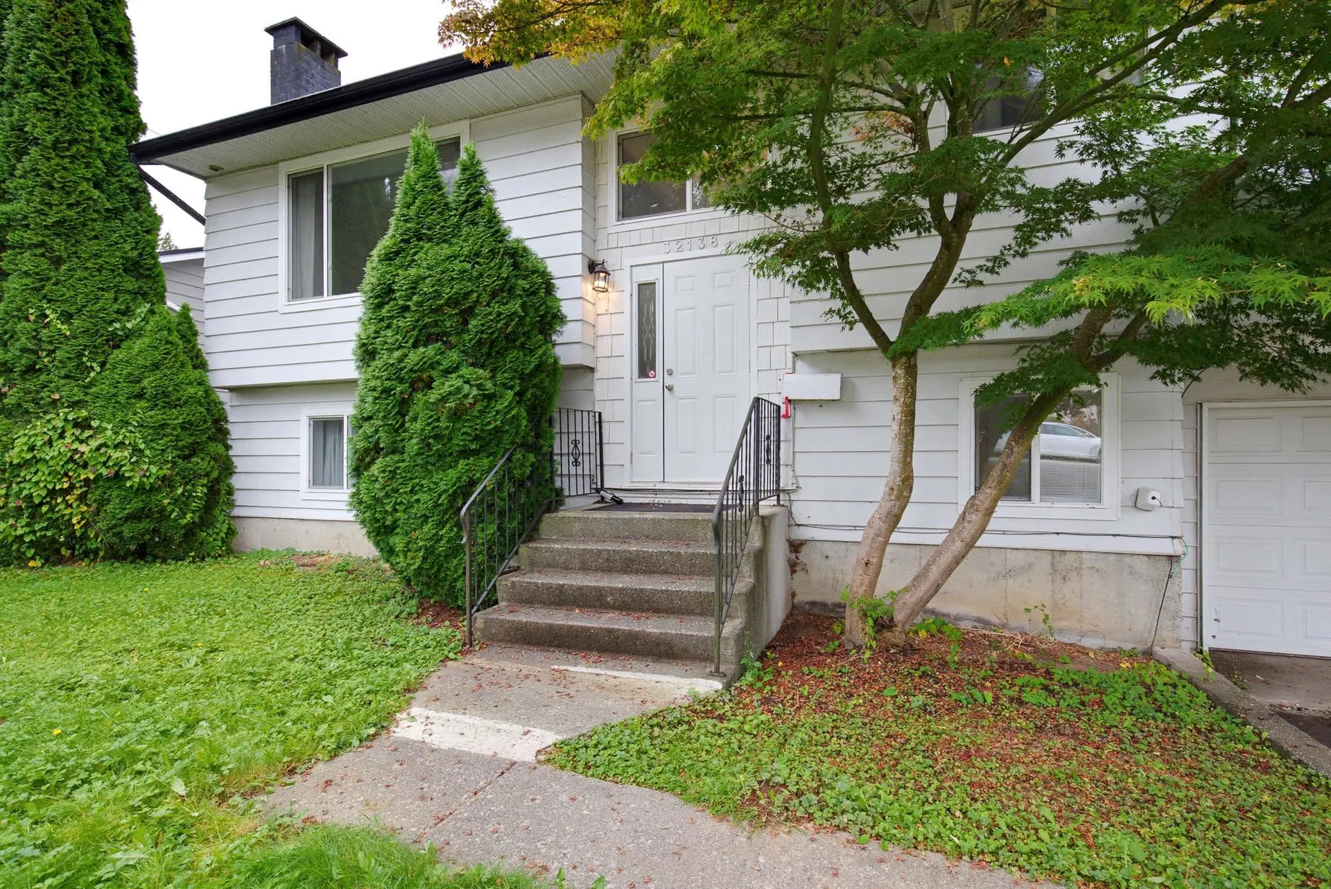 Photo 4 of 40 at 32138 Holiday Avenue