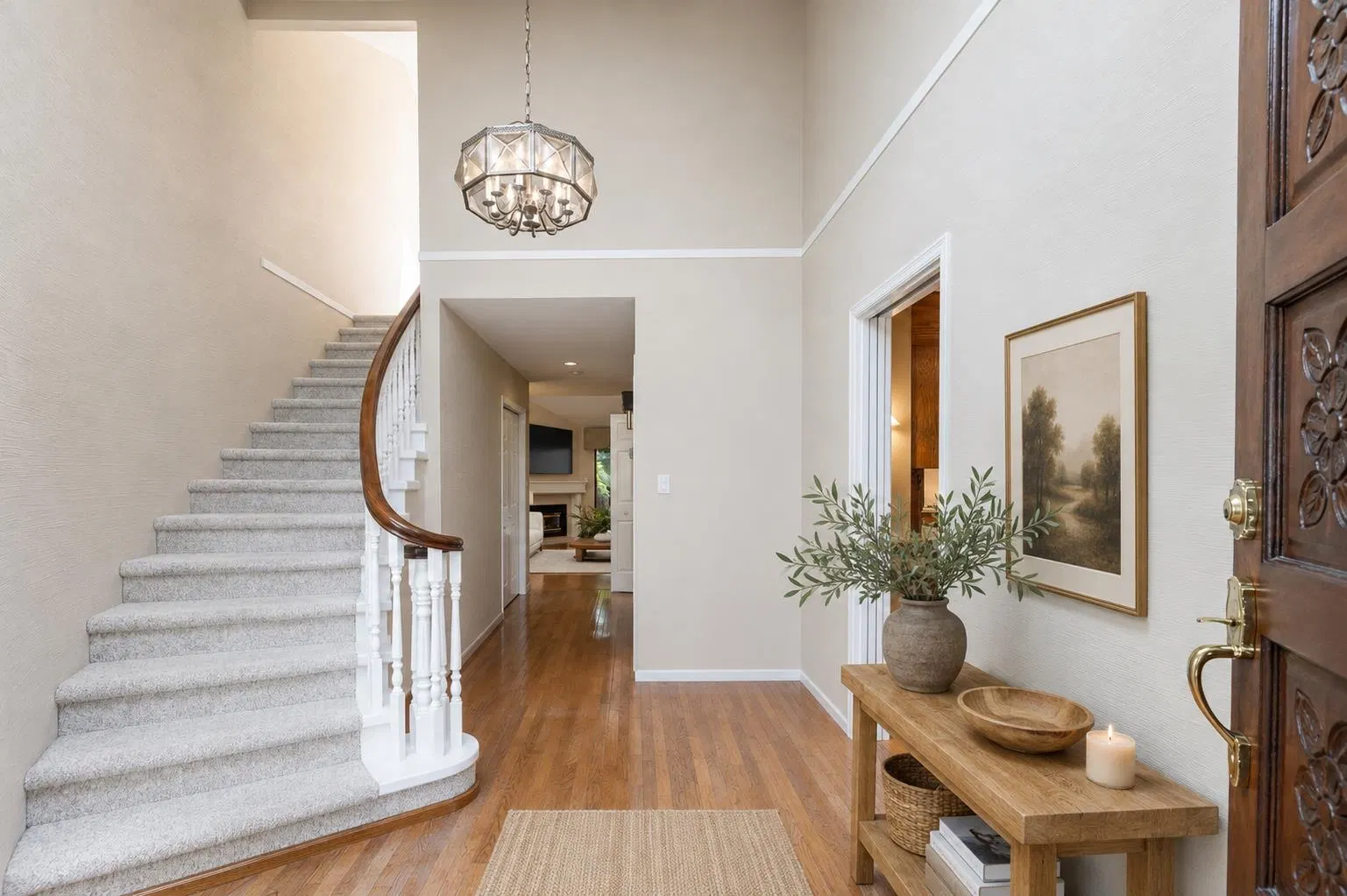 Photo 4 of 39 at #3 – 1660 148 Street
