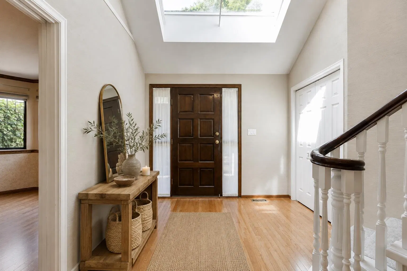 Photo 5 of 39 at #3 – 1660 148 Street