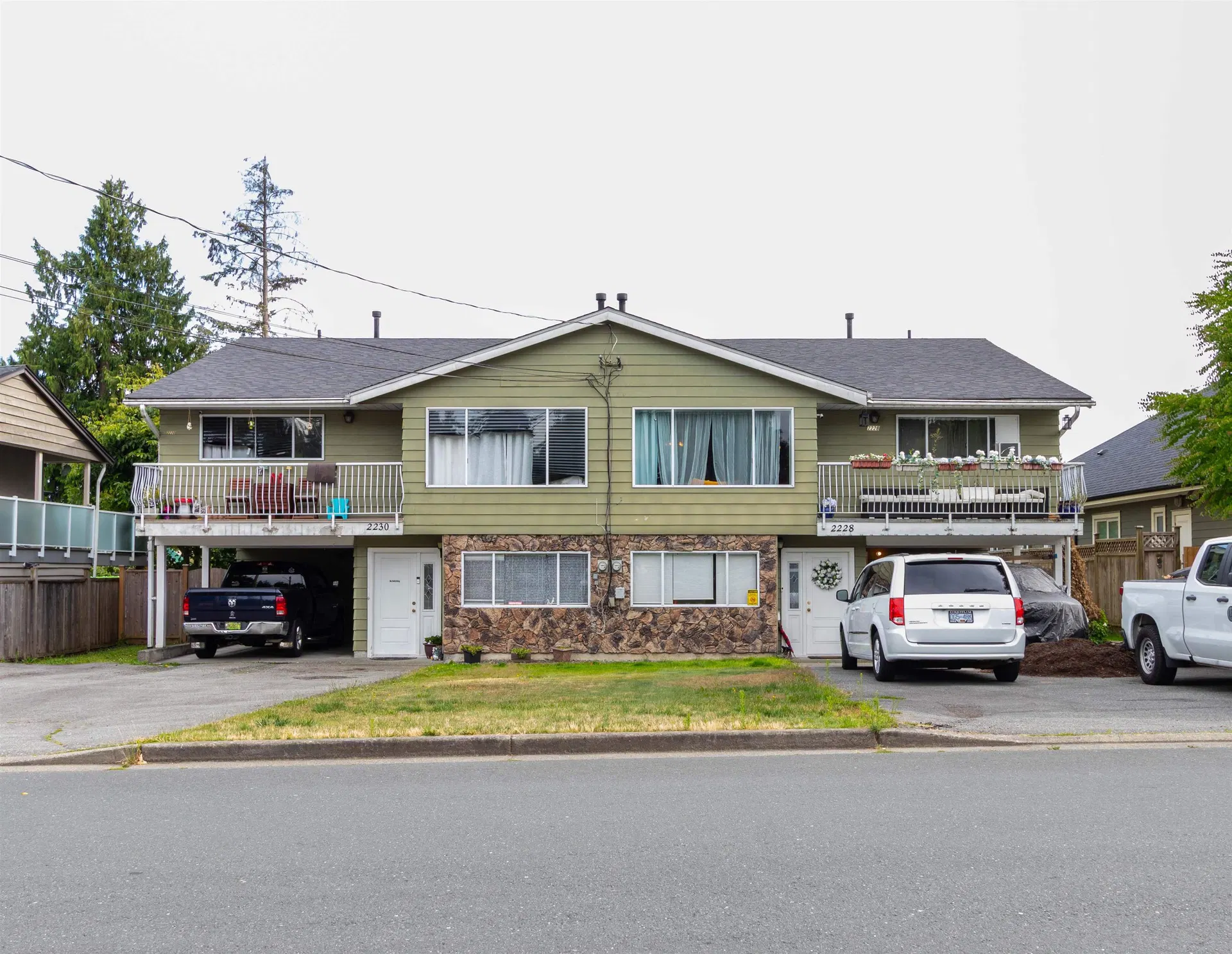 2228 King Albert Avenue