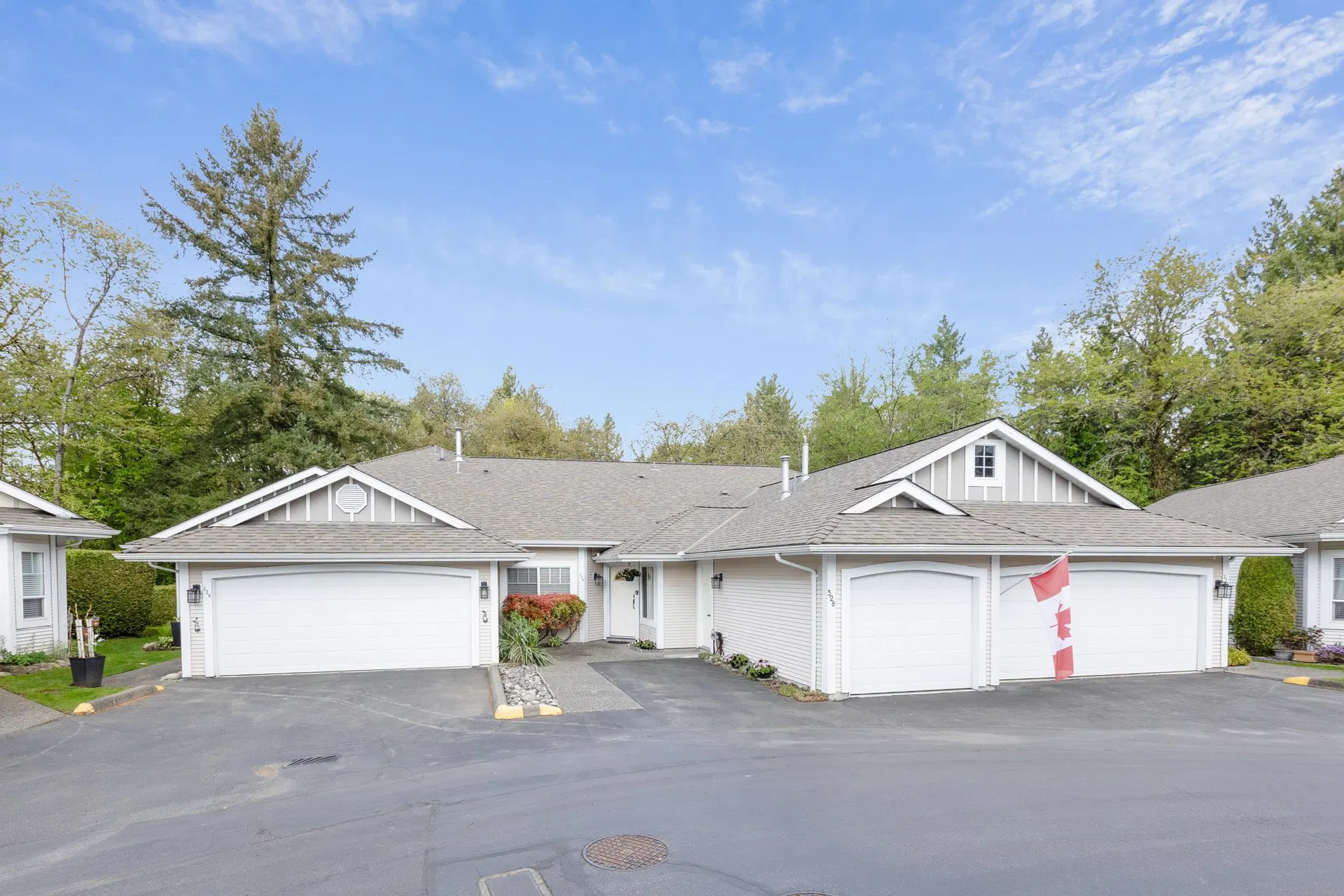 Photo 1 of 31 at #328 – 20655 88 Avenue