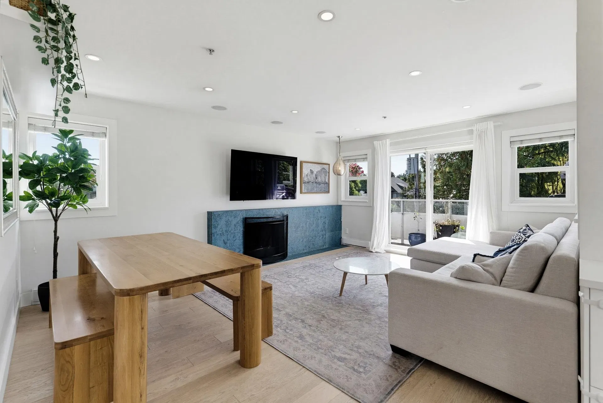 Photo 2 of 27 at #407 – 1206 W 14th Avenue