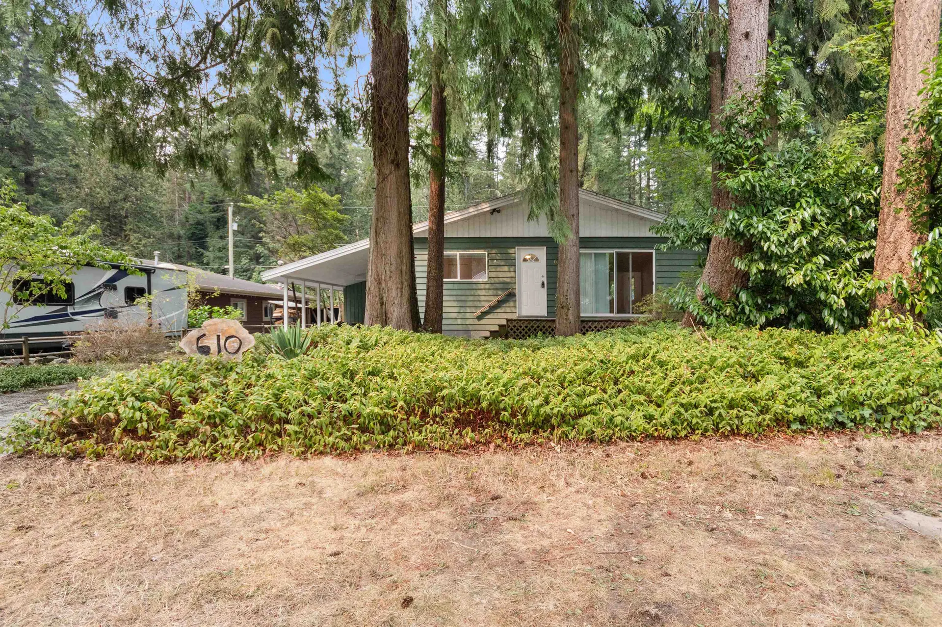 Photo 1 of 32 at 610 Mountain View Road