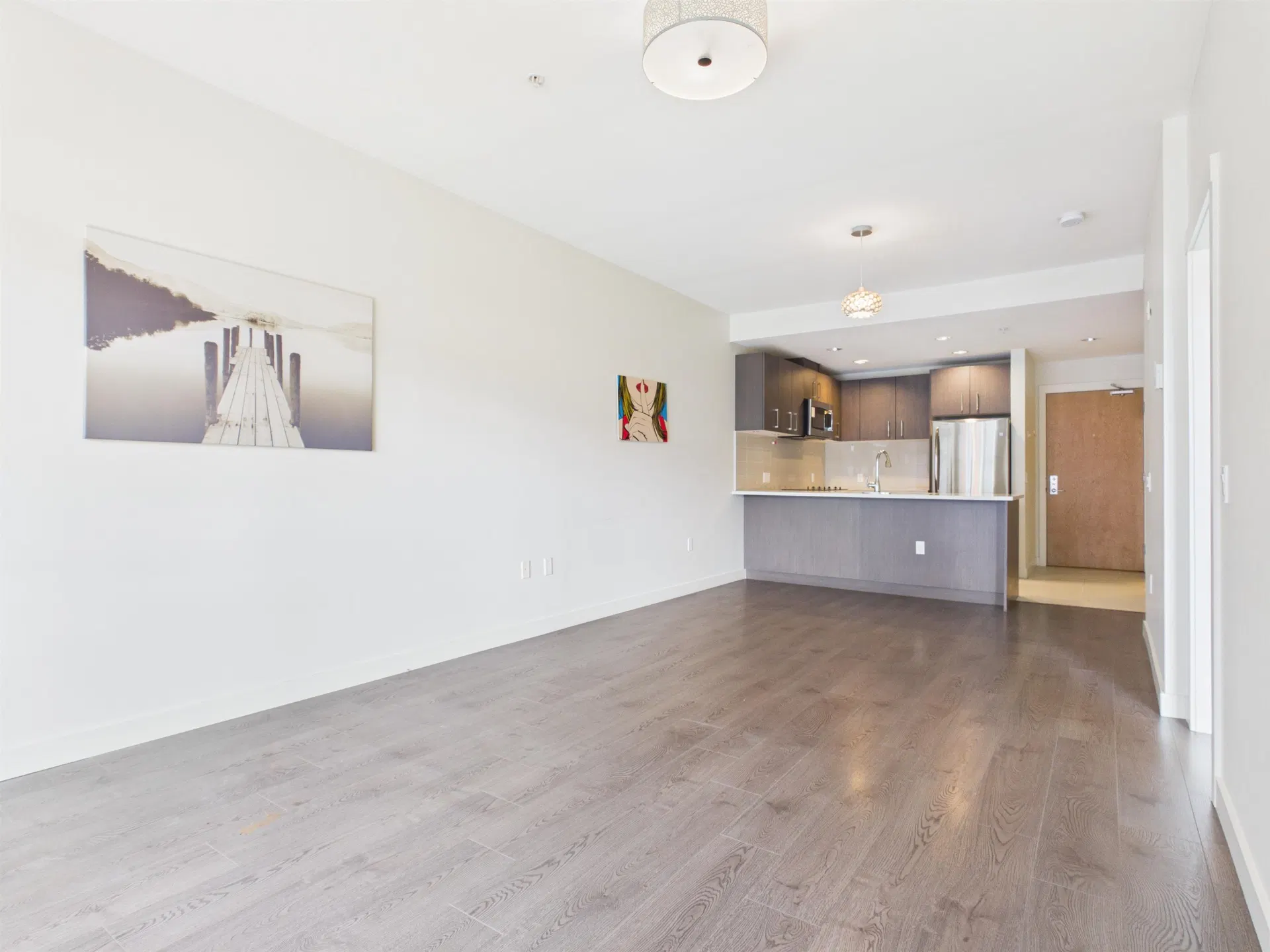 Photo 4 of 19 at #617 – 5983 Gray Avenue