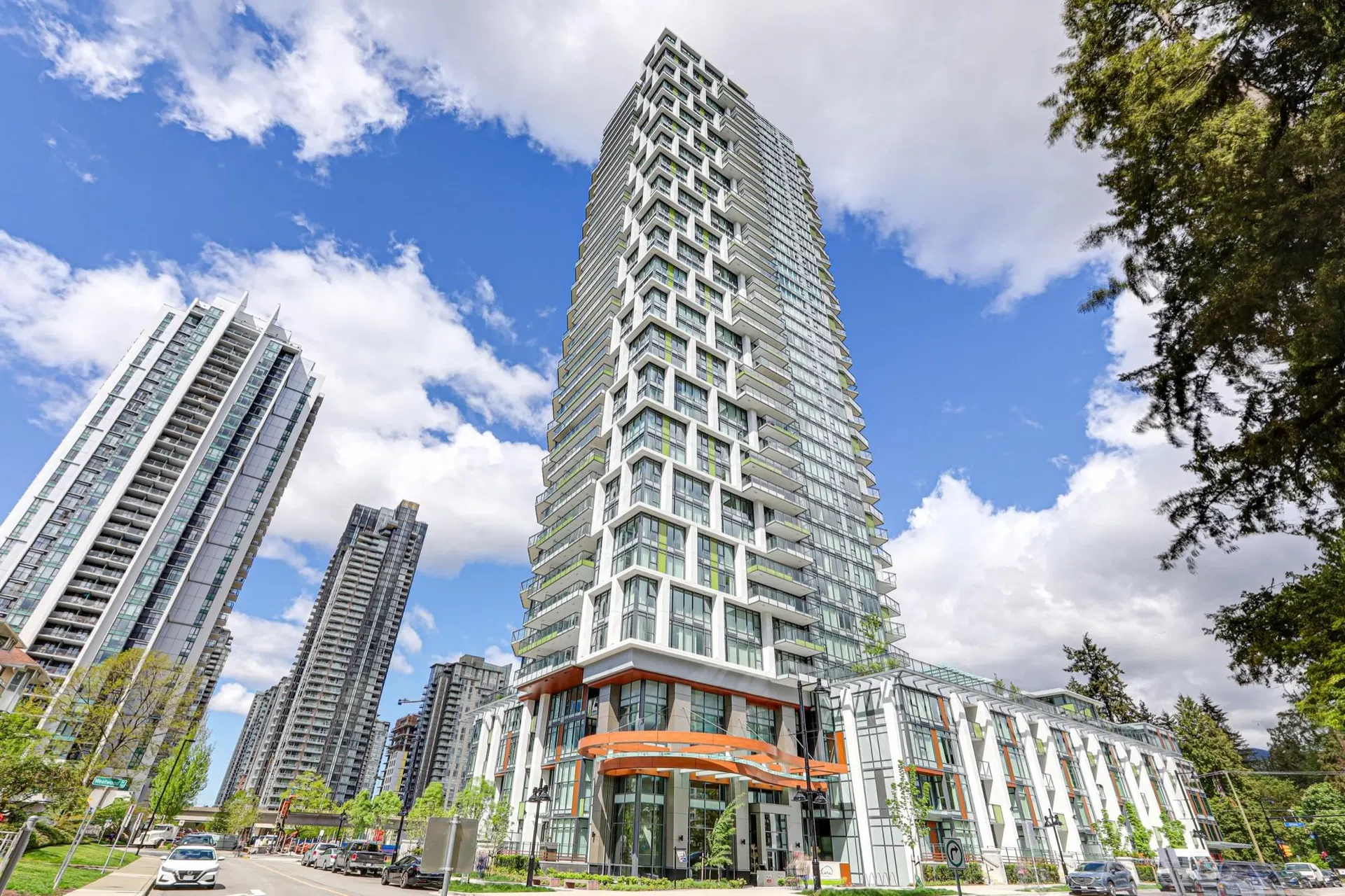 Photo 1 of 32 at #1801 – 1182 Westwood Street
