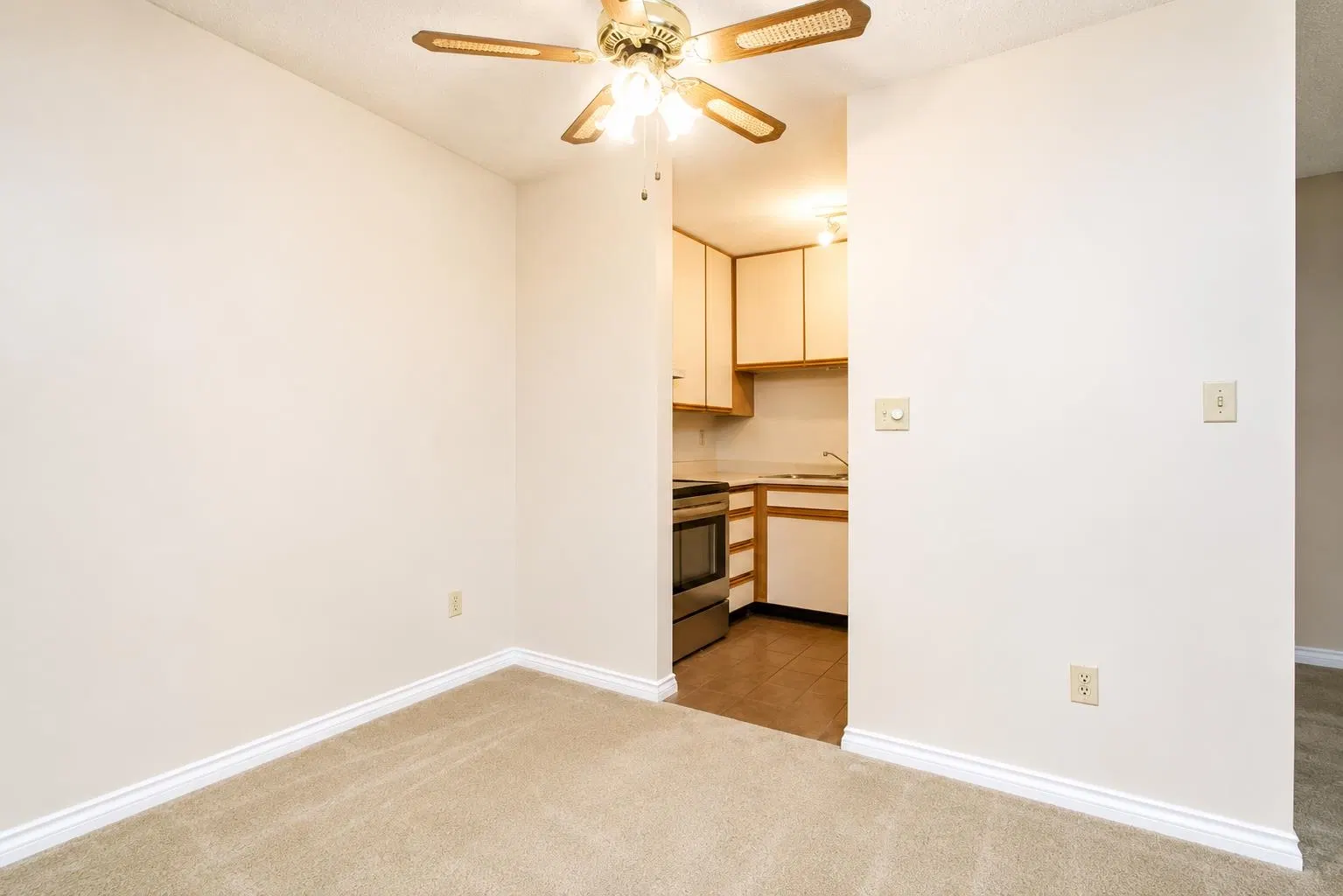 Photo 4 of 11 at #203 – 1775 W 10th Avenue