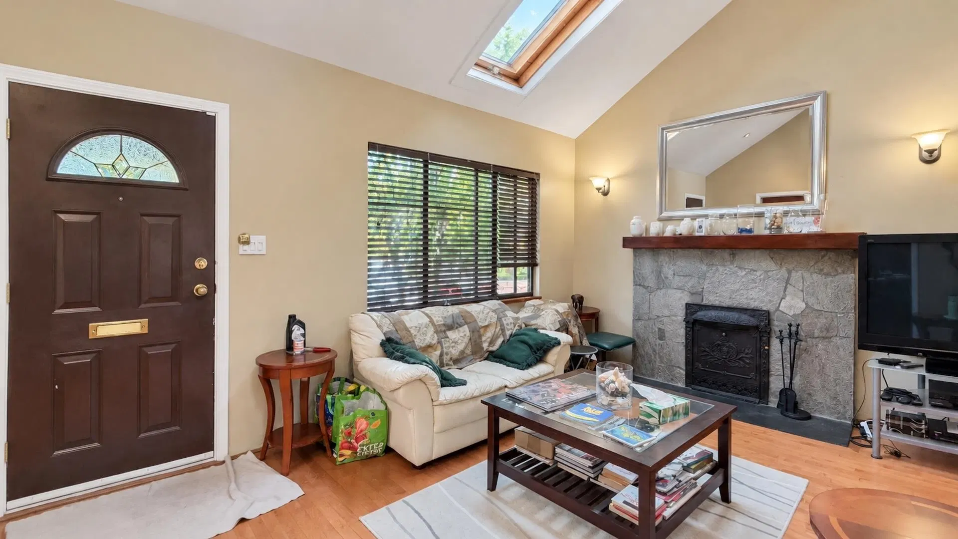 Photo 2 of 40 at 3841 W 23rd Avenue