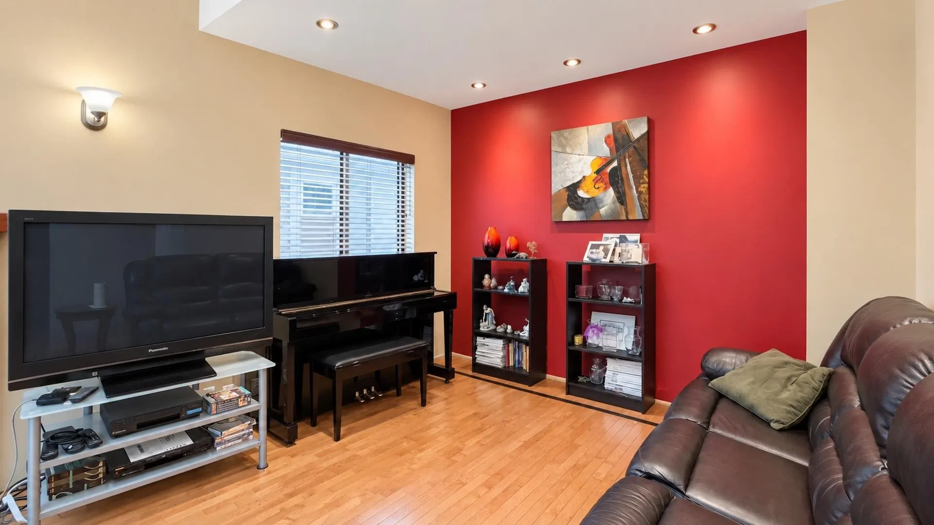 Photo 5 of 40 at 3841 W 23rd Avenue