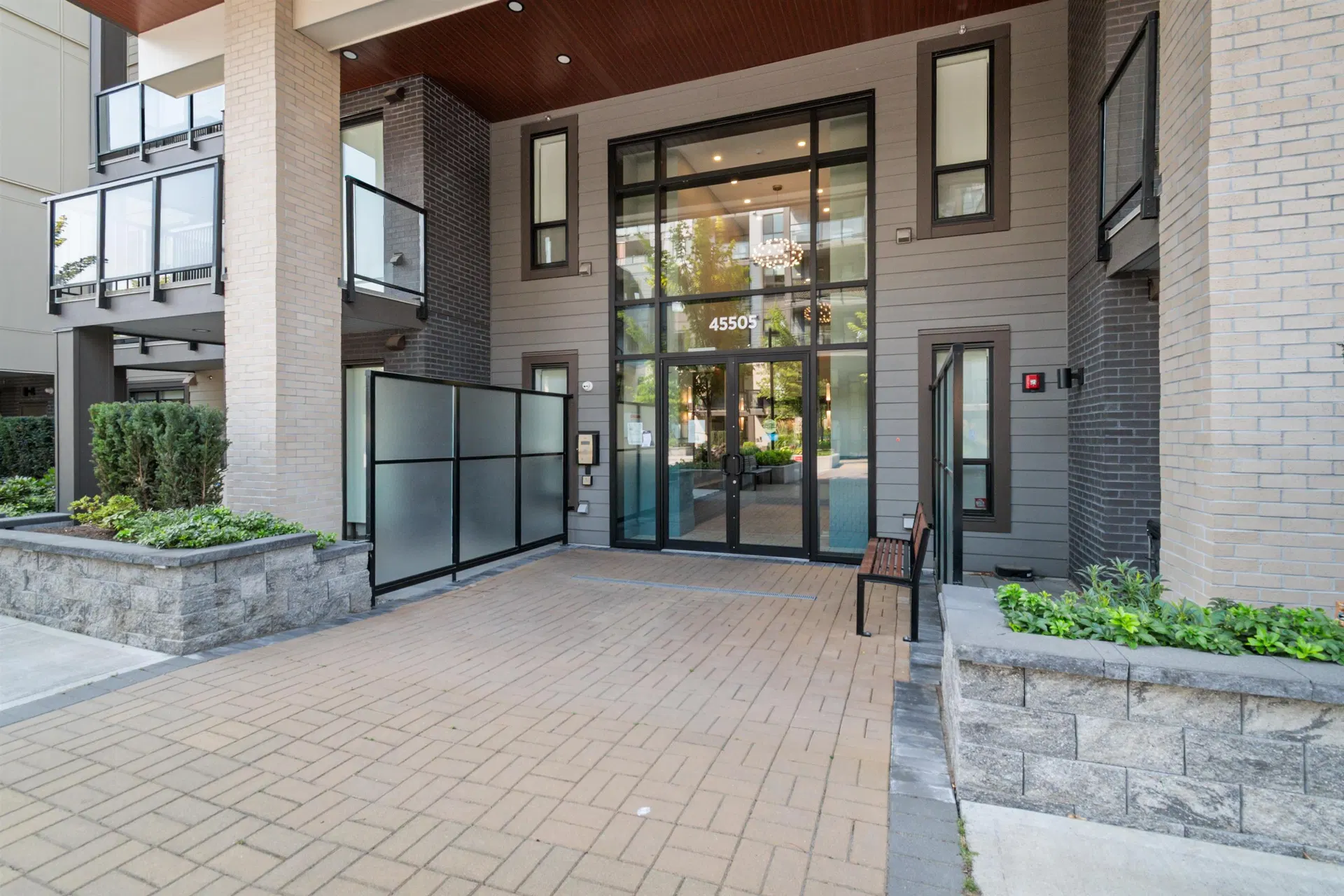 Photo 5 of 29 at #604 – 45505 Campus Drive