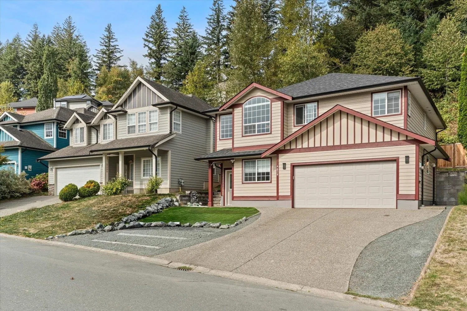Photo 3 of 40 at 4838 Teskey Road