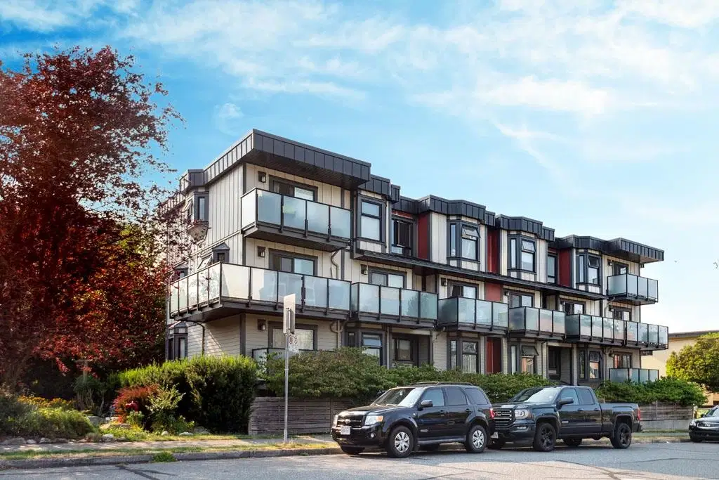 #103 – 1205 14th Avenue