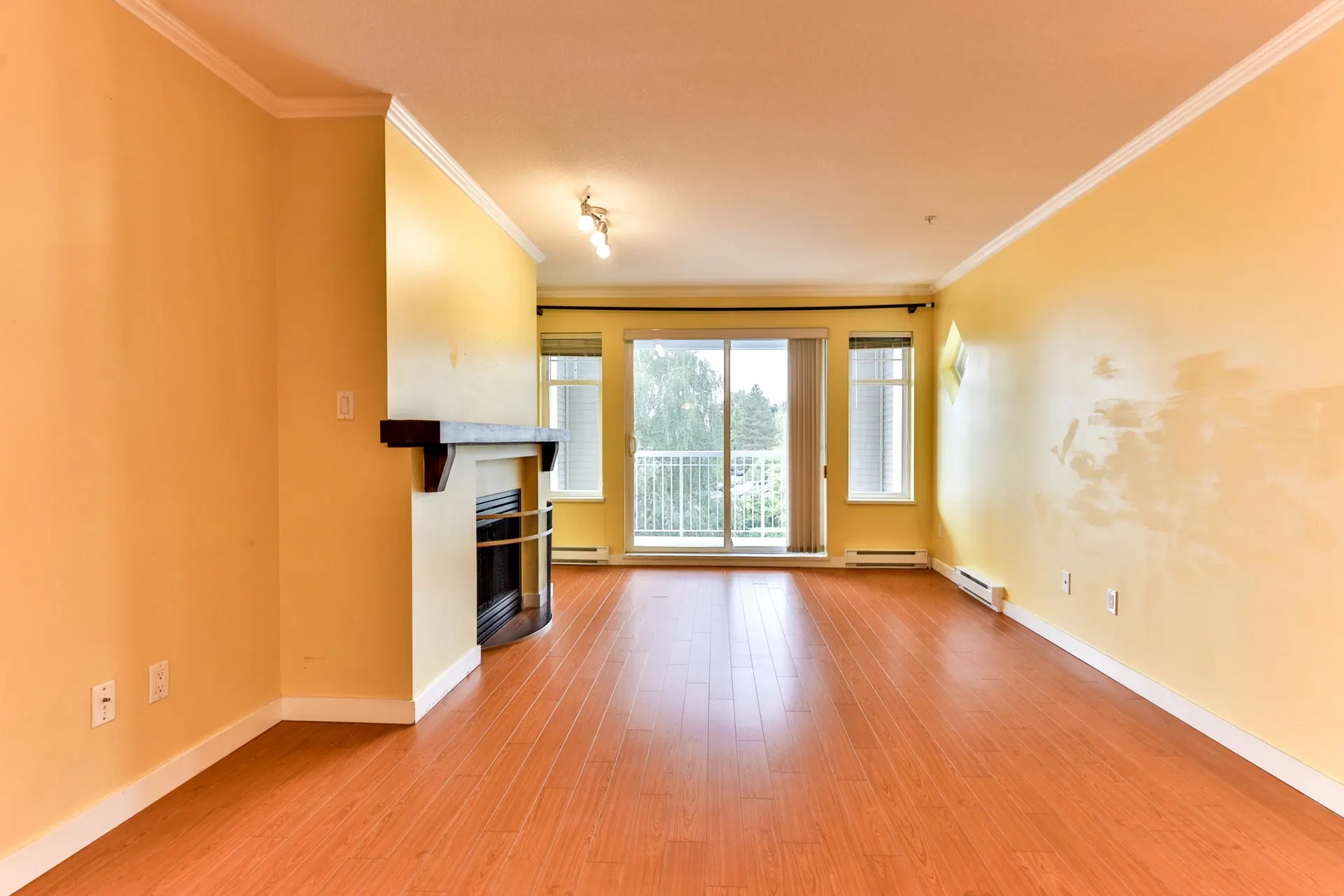 Photo 5 of 29 at #312 – 1420 Parkway Boulevard