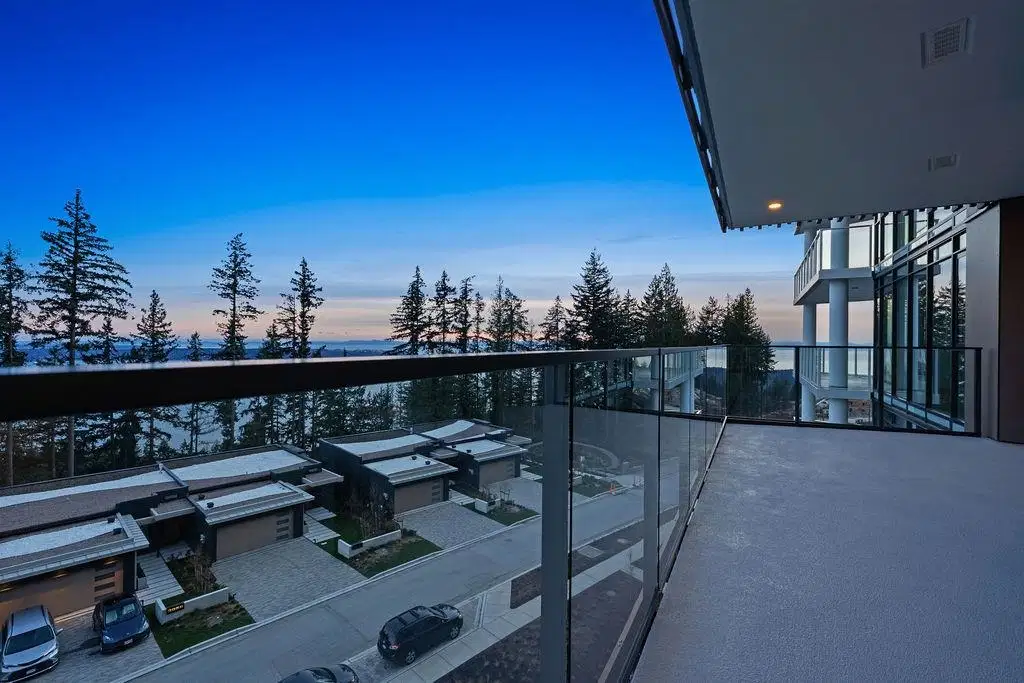 #602 – 3963 Uplands Way