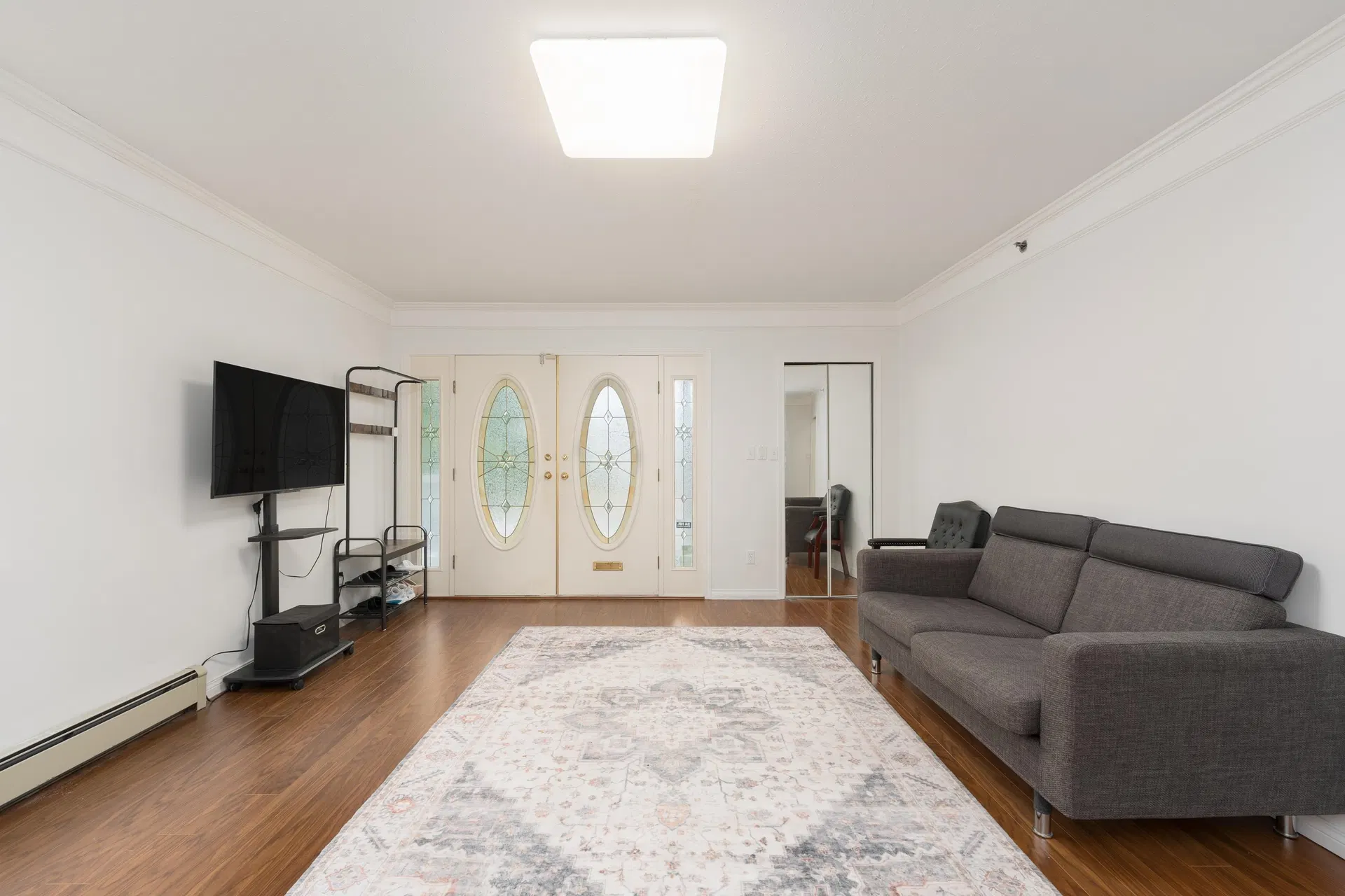 Photo 2 of 40 at 1038 E 51st Avenue
