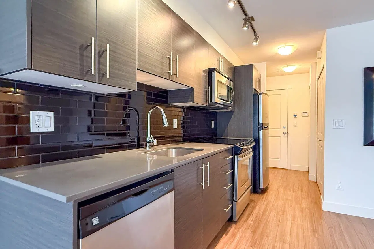 Photo 4 of 25 at #302 – 1533 E 8th Avenue