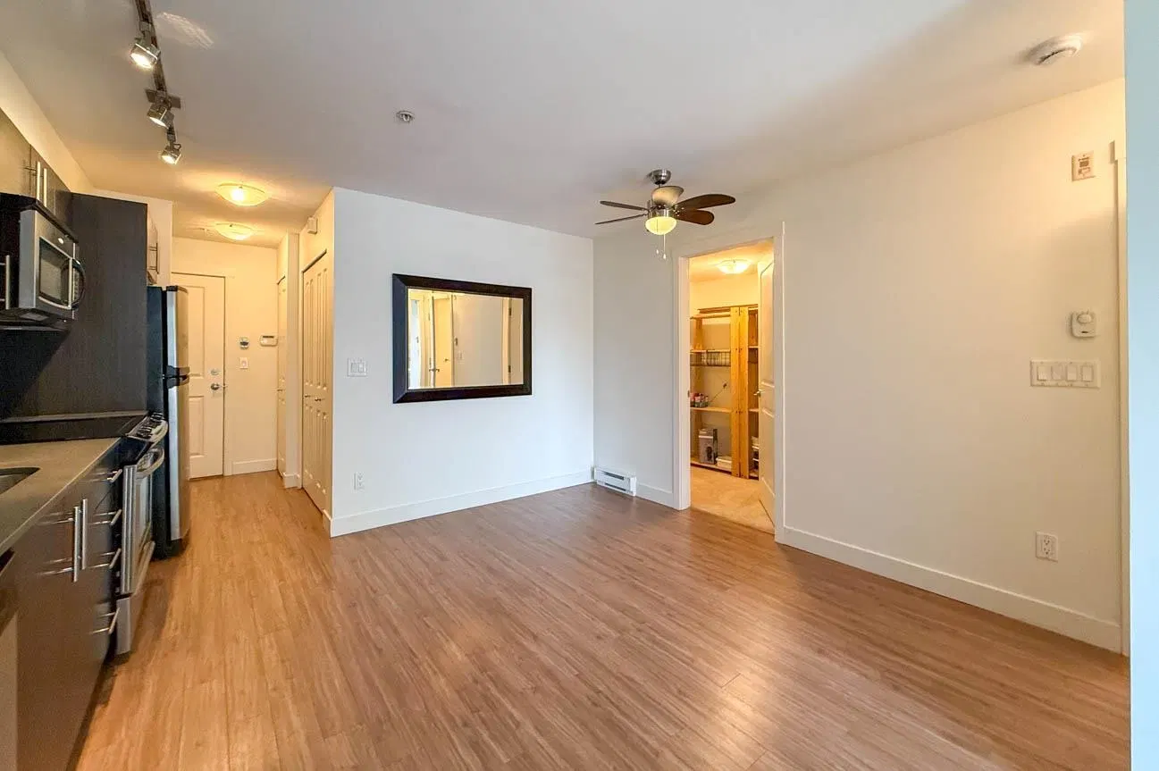 Photo 5 of 25 at #302 – 1533 E 8th Avenue