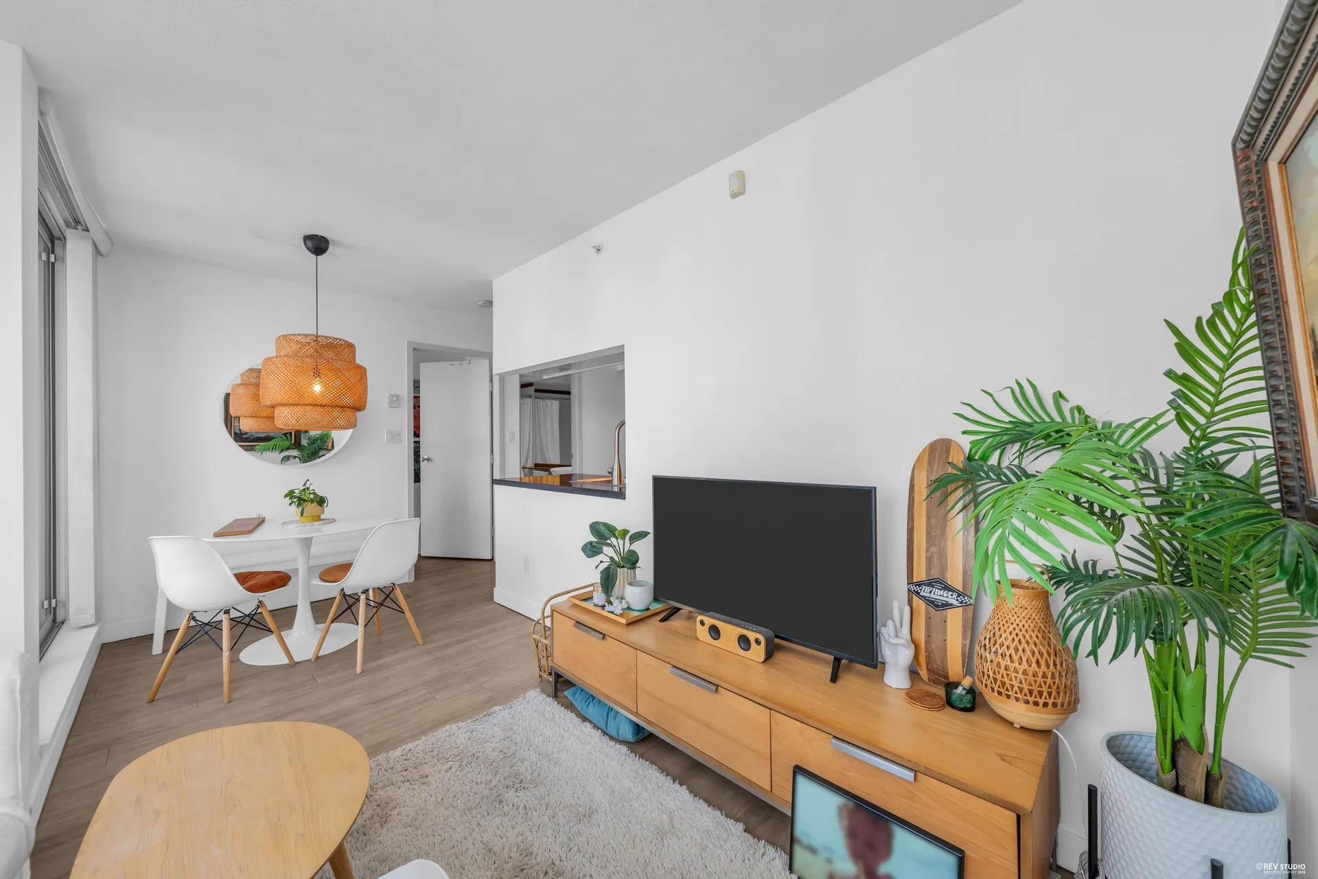 Photo 4 of 35 at #3005 – 1408 Strathmore Mews