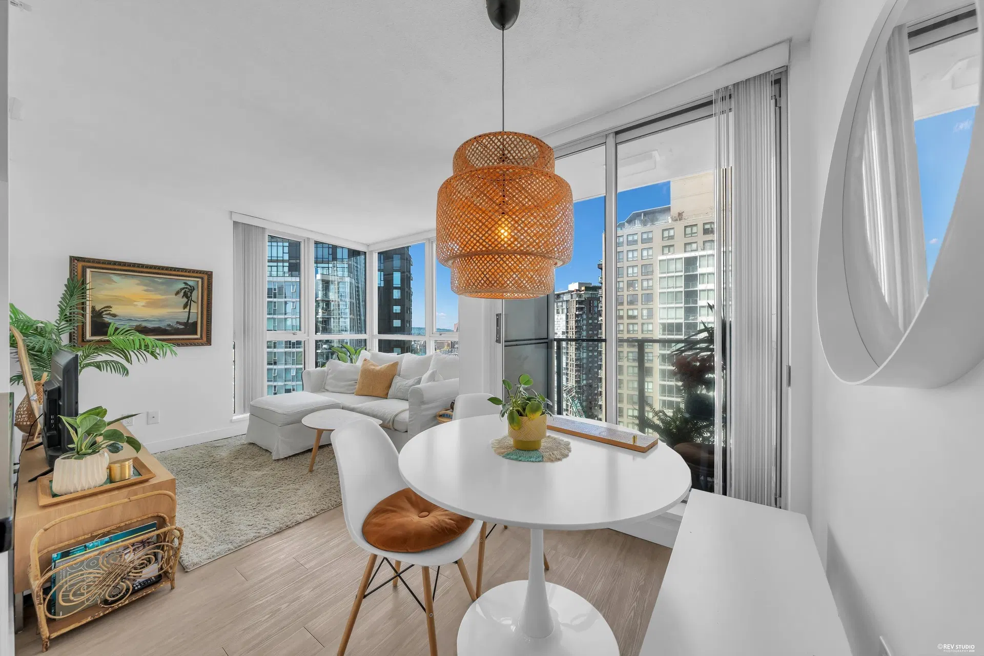 Photo 5 of 35 at #3005 – 1408 Strathmore Mews