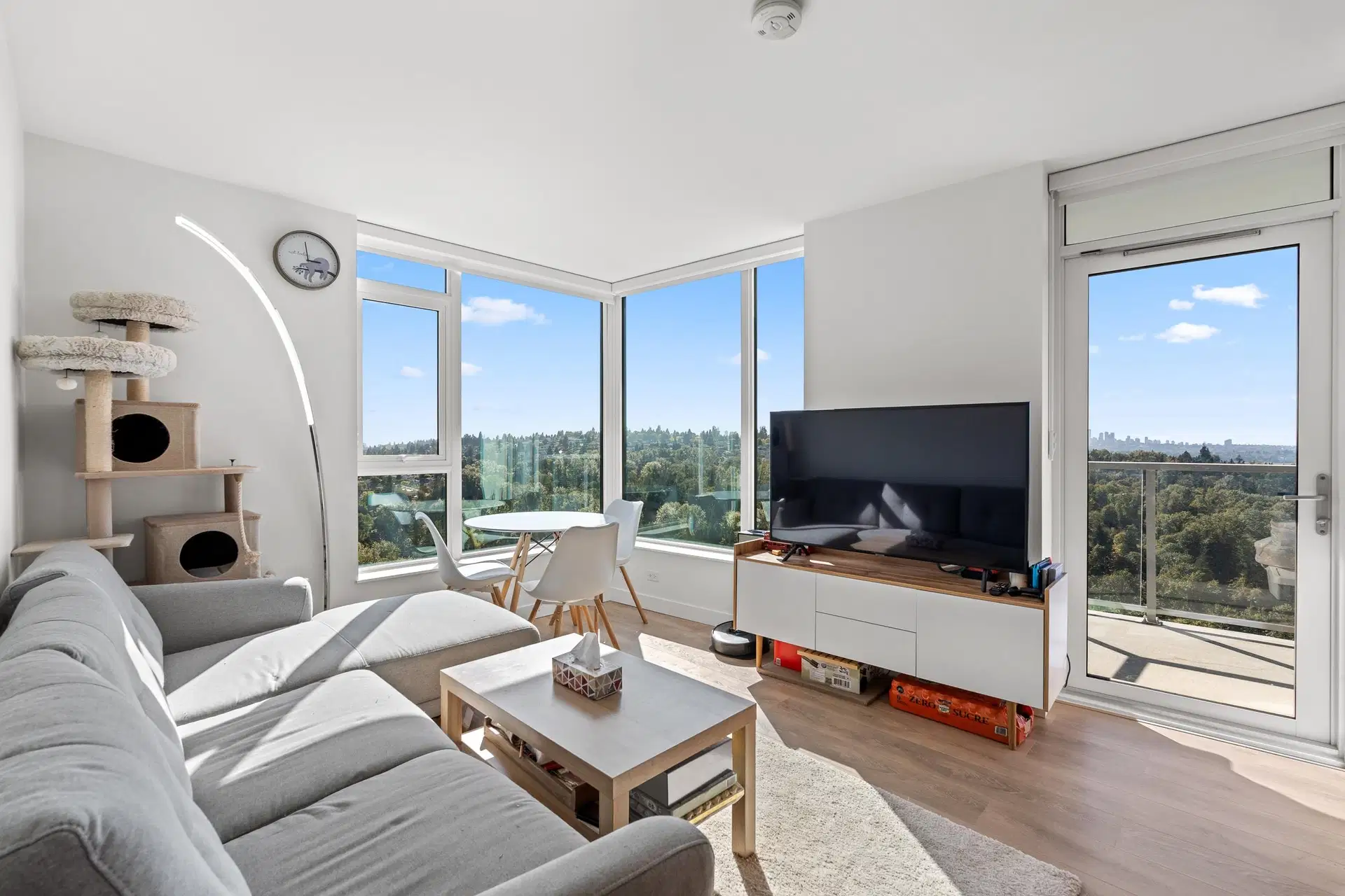 #2502 – 308 Alderson Avenue