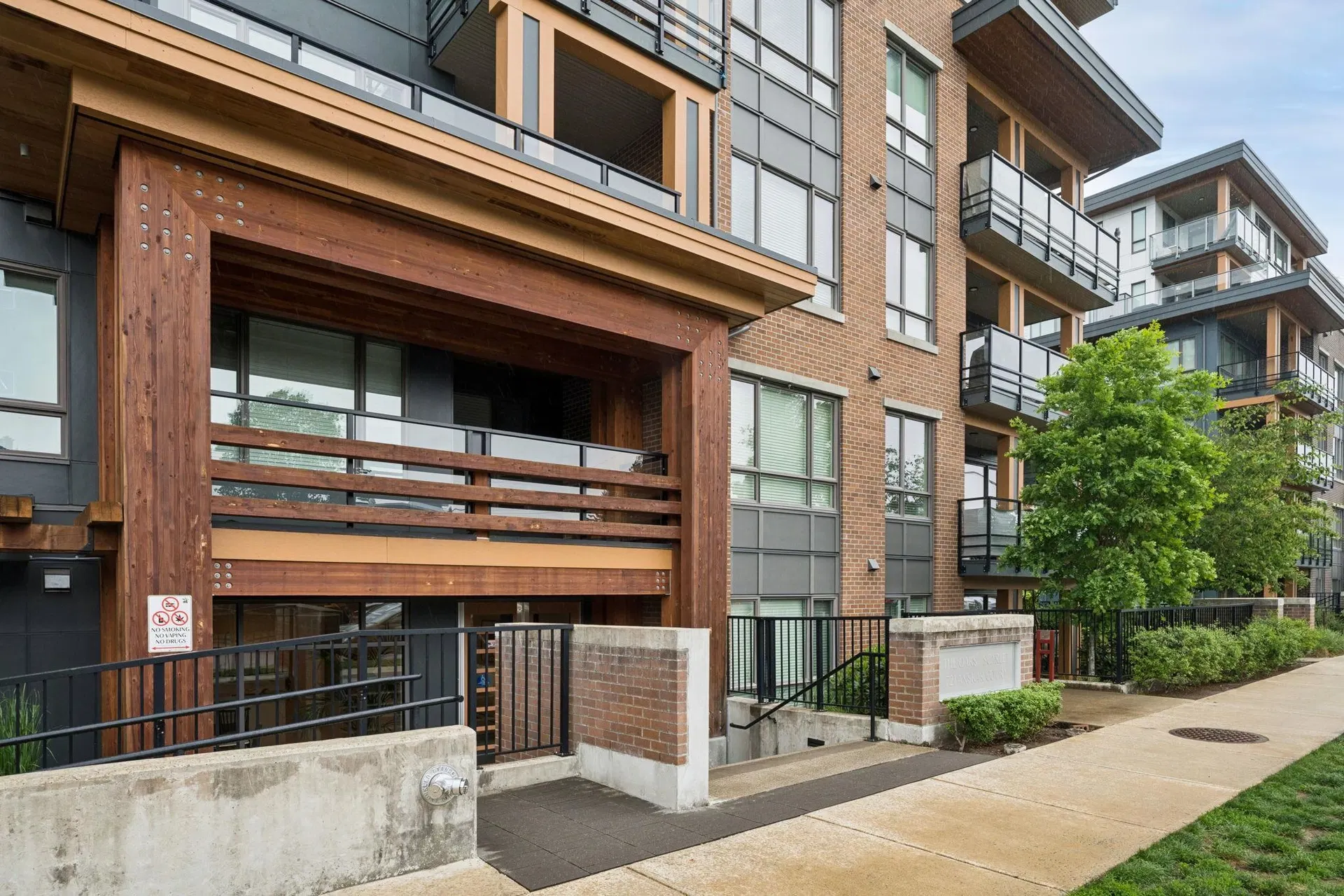 Photo 3 of 39 at #612 – 721 Anskar Court