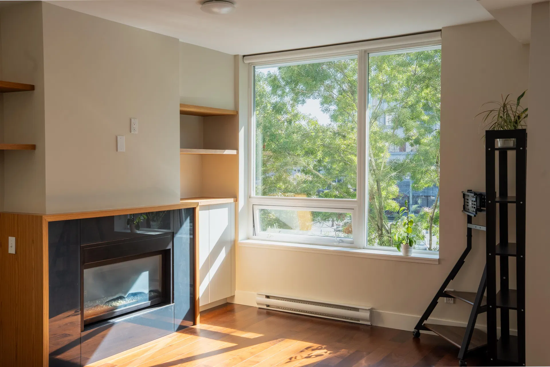Photo 5 of 34 at #504 – 1675 W 8 Avenue